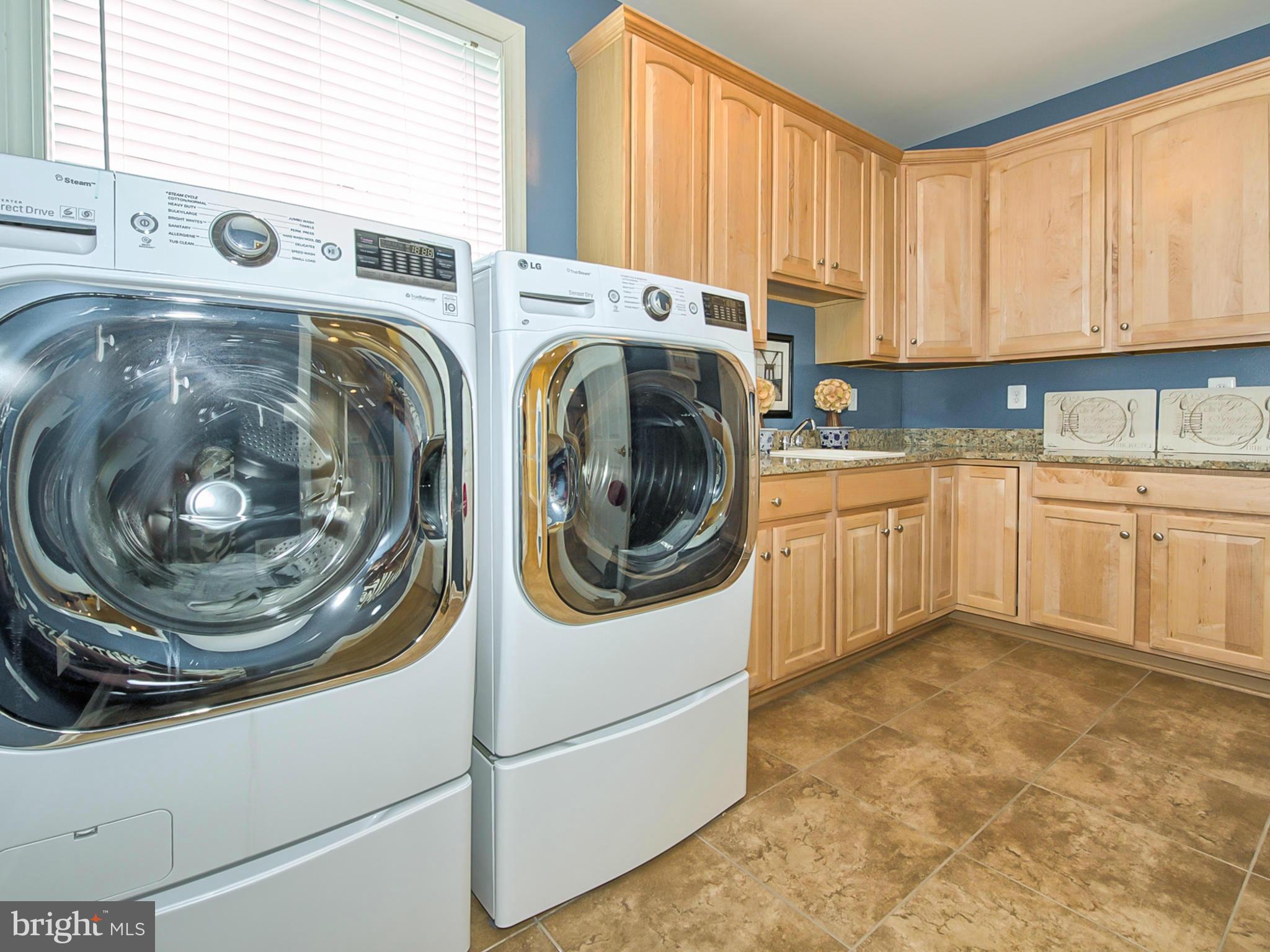 ADAMSTOWN COMMONS - Residential