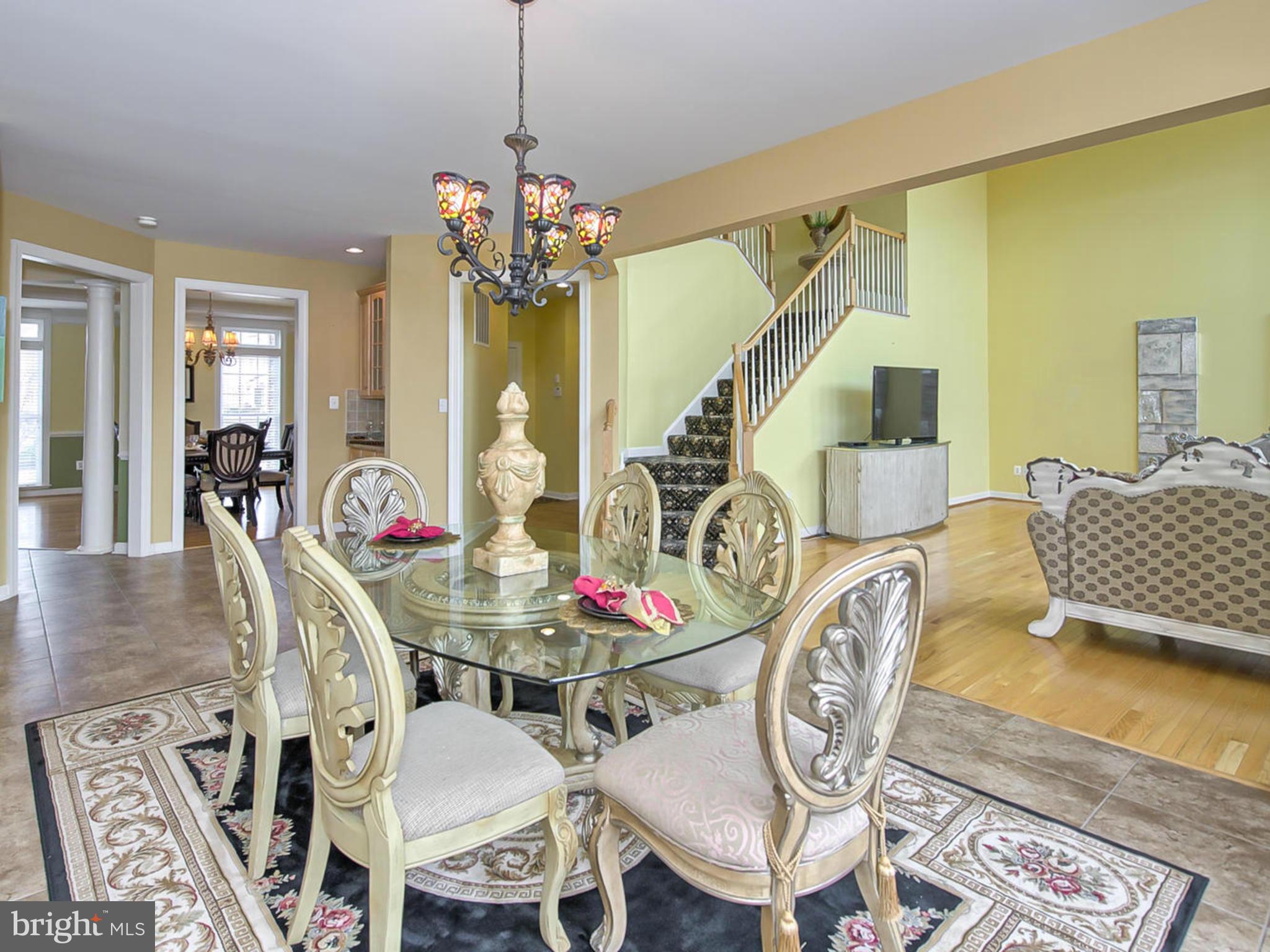 ADAMSTOWN COMMONS - Residential