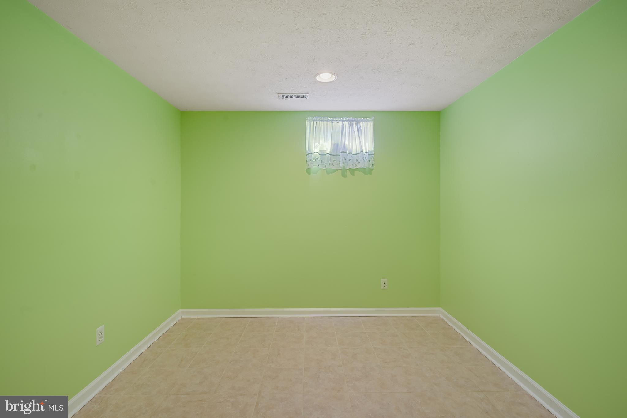 MOORES ORCHARD - Residential