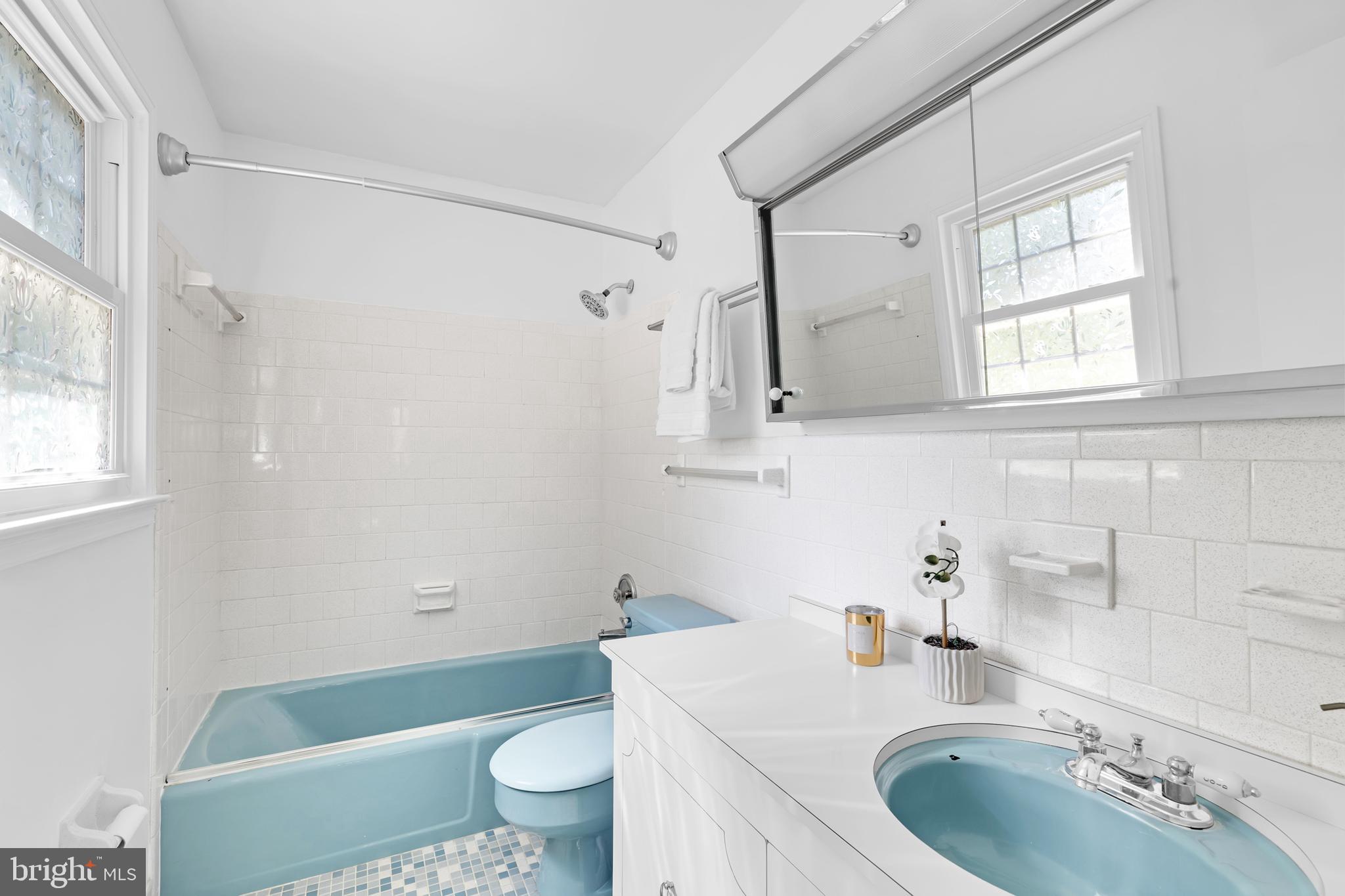 MT VERNON MANOR - Residential