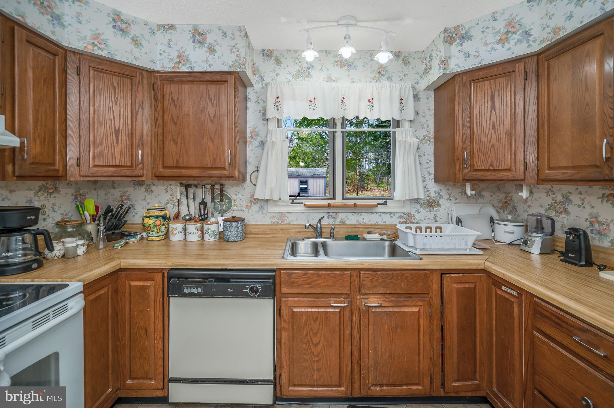 LAKE OF THE WOODS - Residential