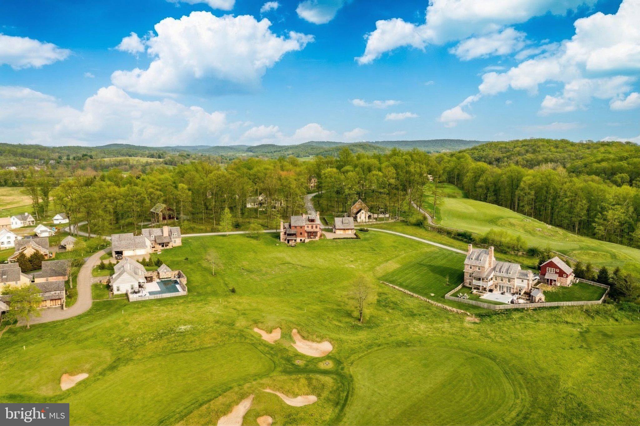 OLDEBULLTOWNVILLAGE - Residential