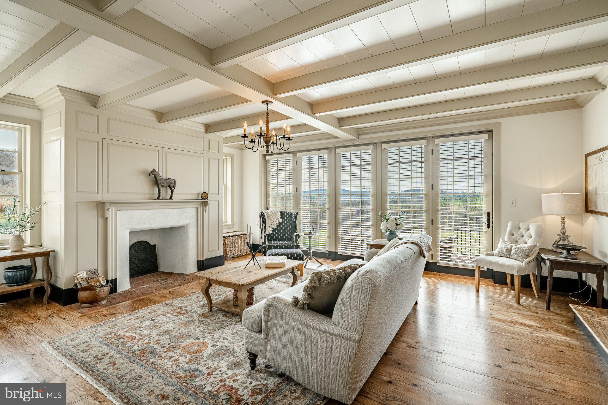 OLDEBULLTOWNVILLAGE - Residential