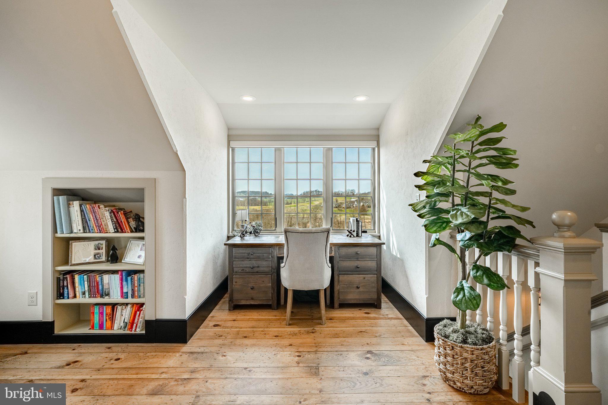 OLDEBULLTOWNVILLAGE - Residential