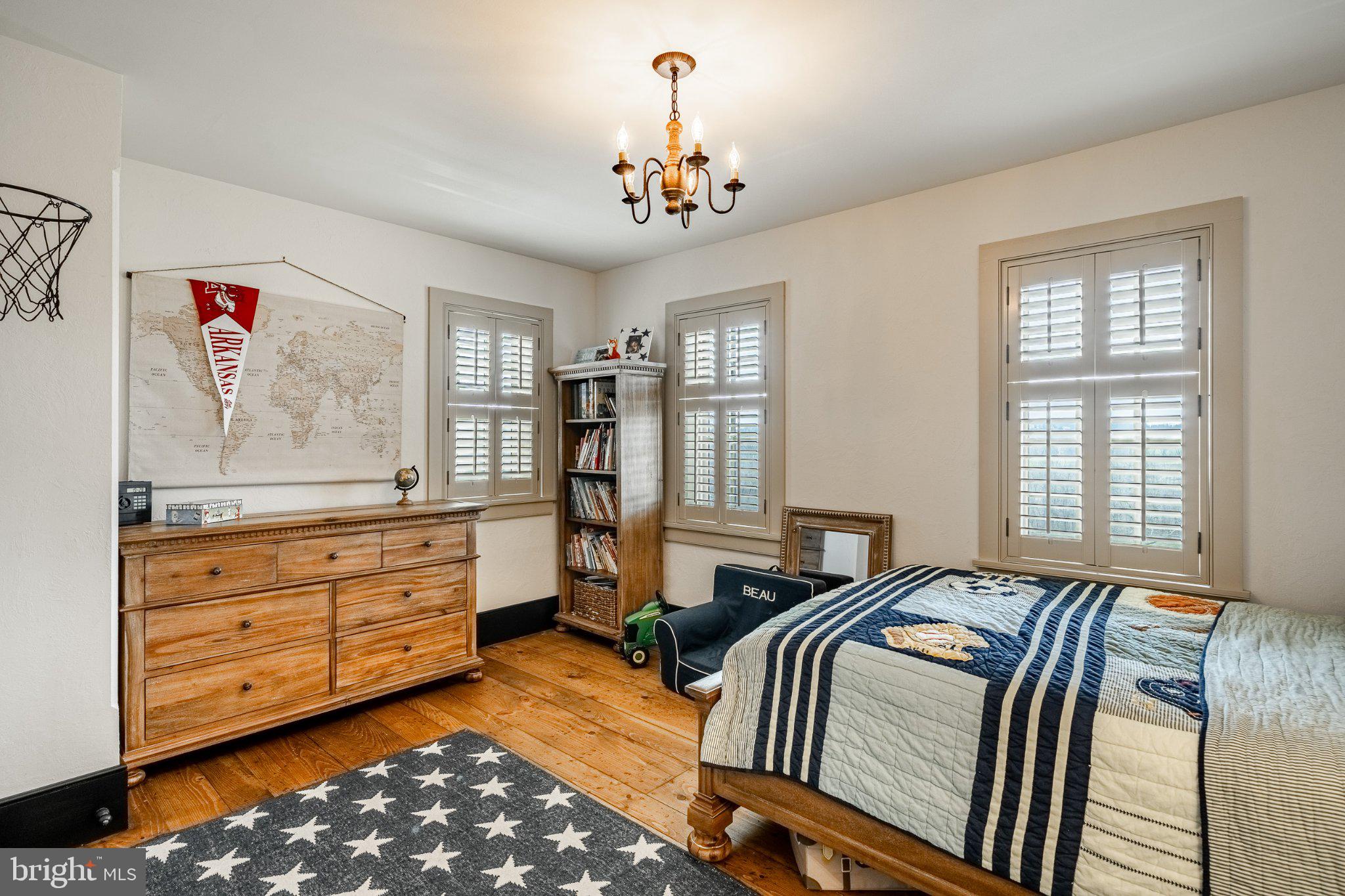 OLDEBULLTOWNVILLAGE - Residential