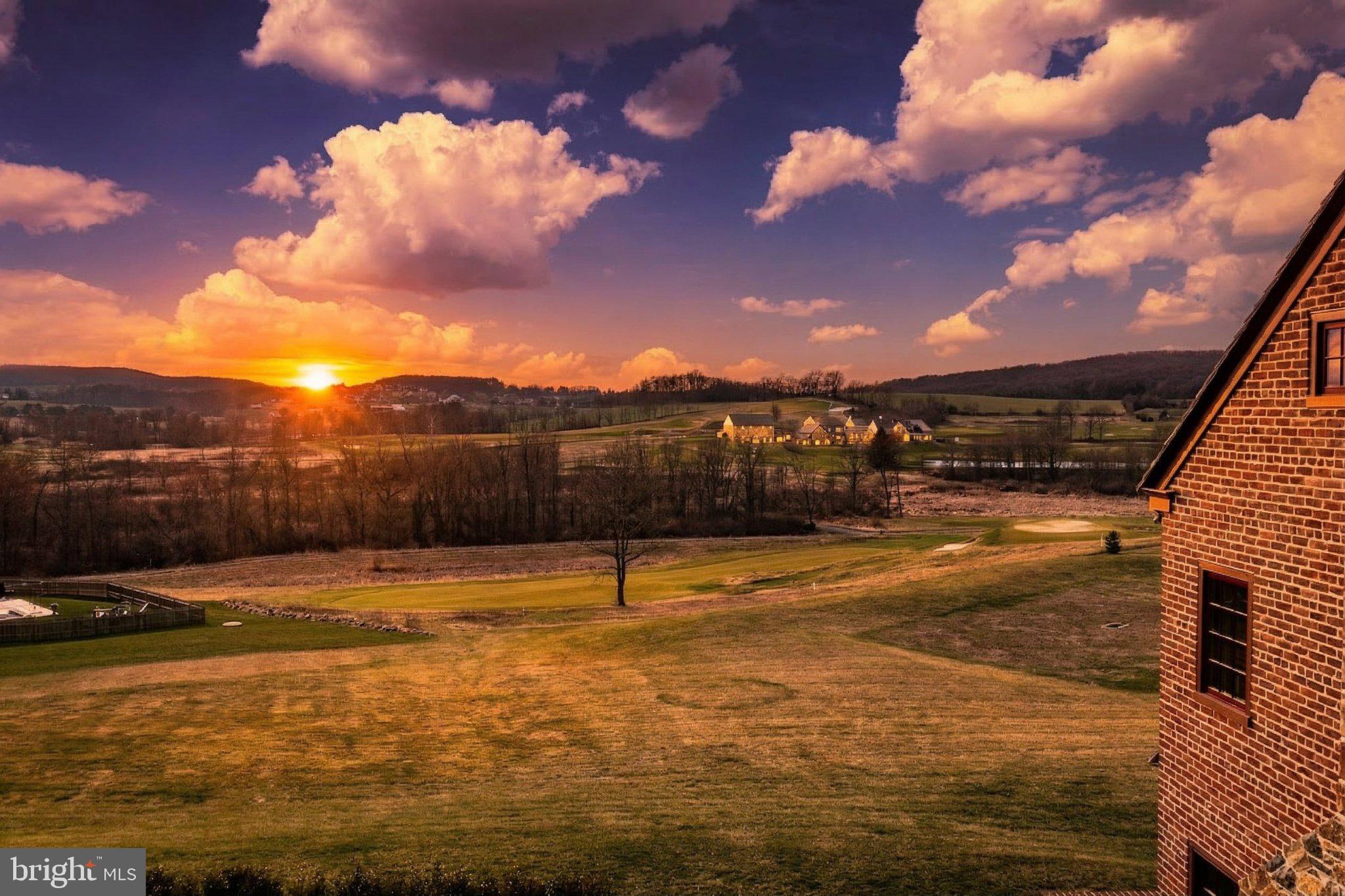 OLDEBULLTOWNVILLAGE - Residential