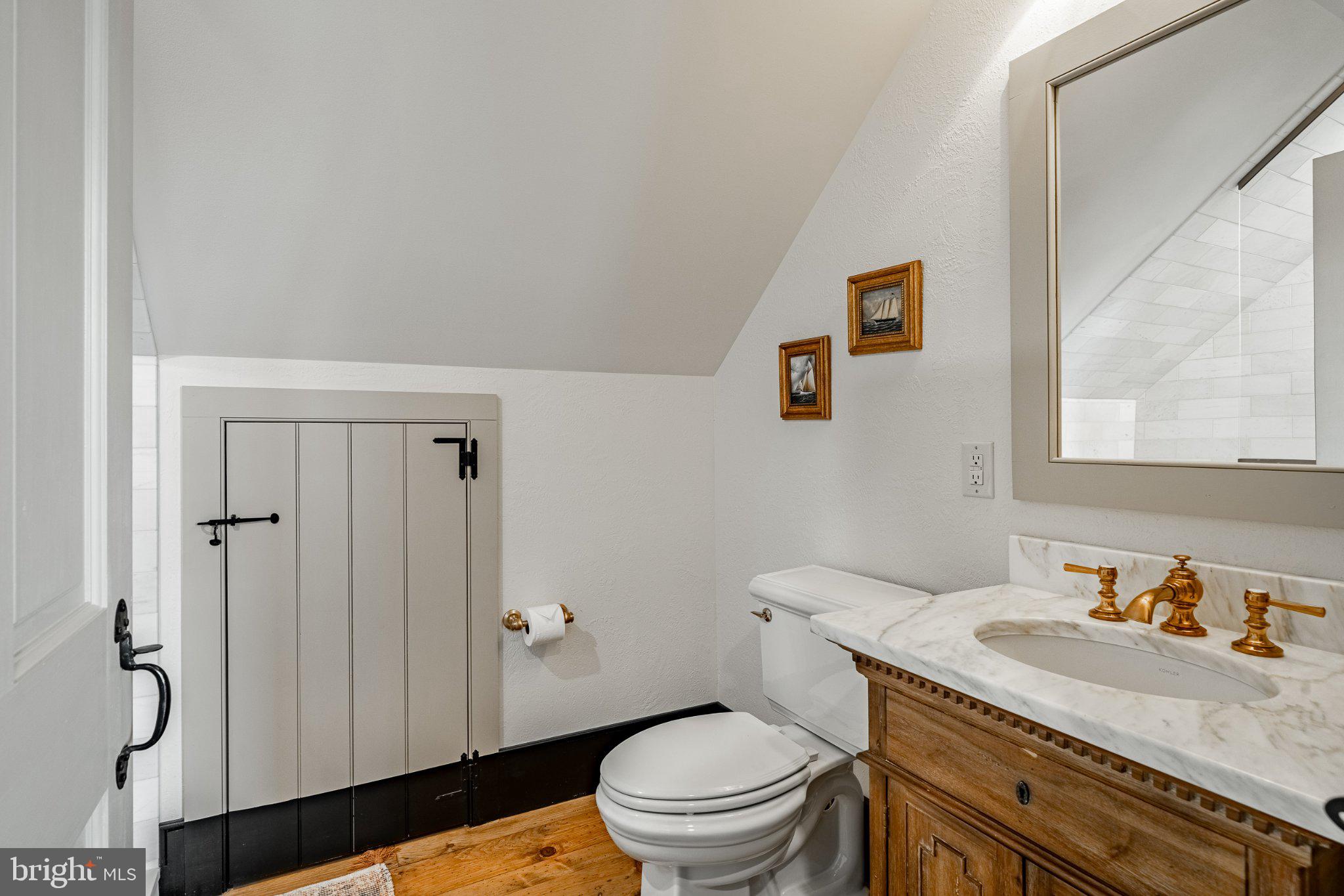 OLDEBULLTOWNVILLAGE - Residential