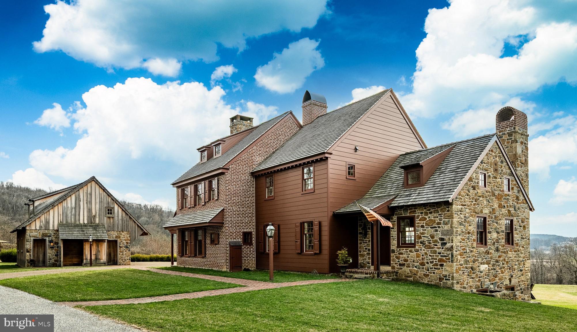 OLDEBULLTOWNVILLAGE - Residential