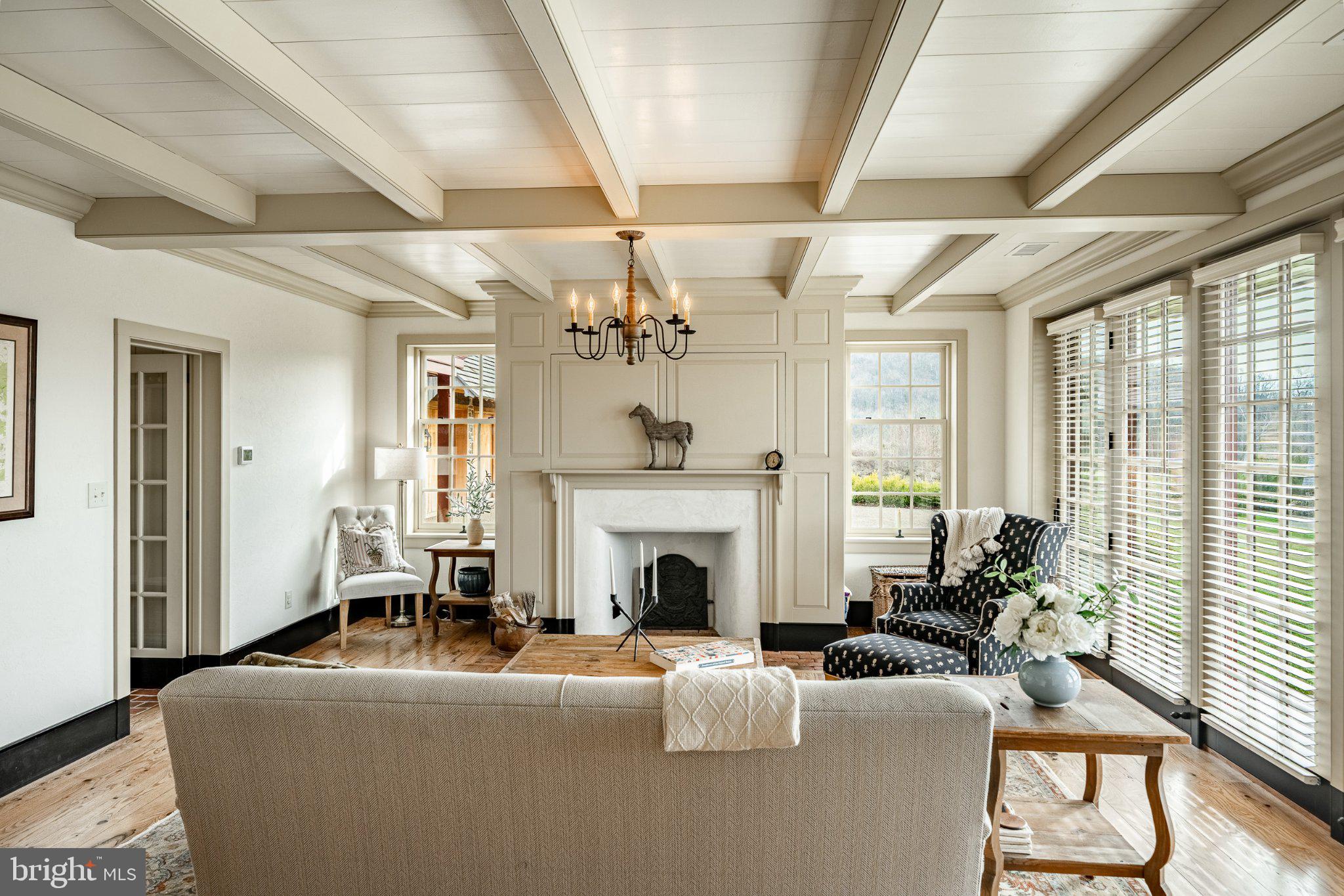 OLDEBULLTOWNVILLAGE - Residential