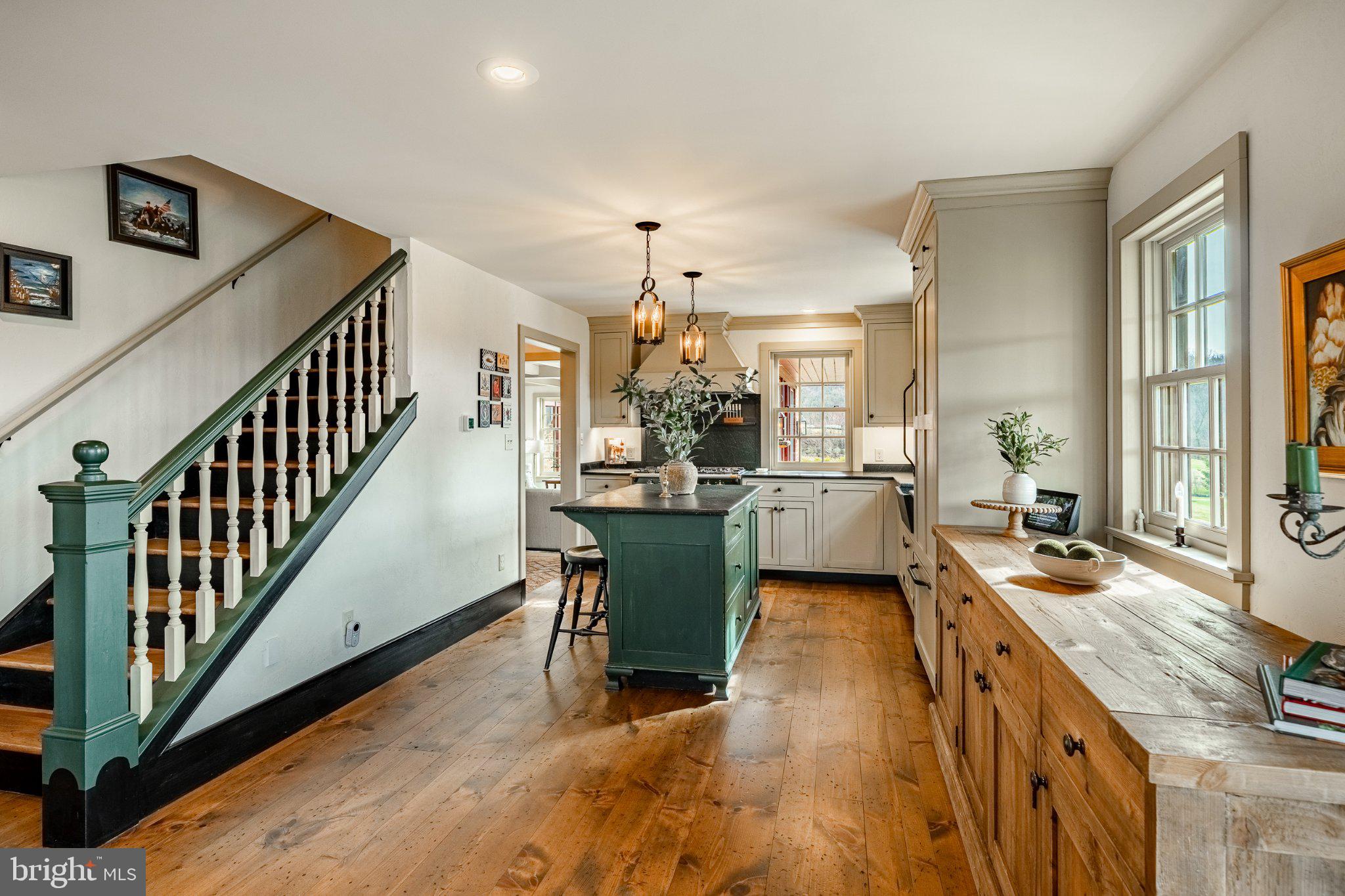 OLDEBULLTOWNVILLAGE - Residential