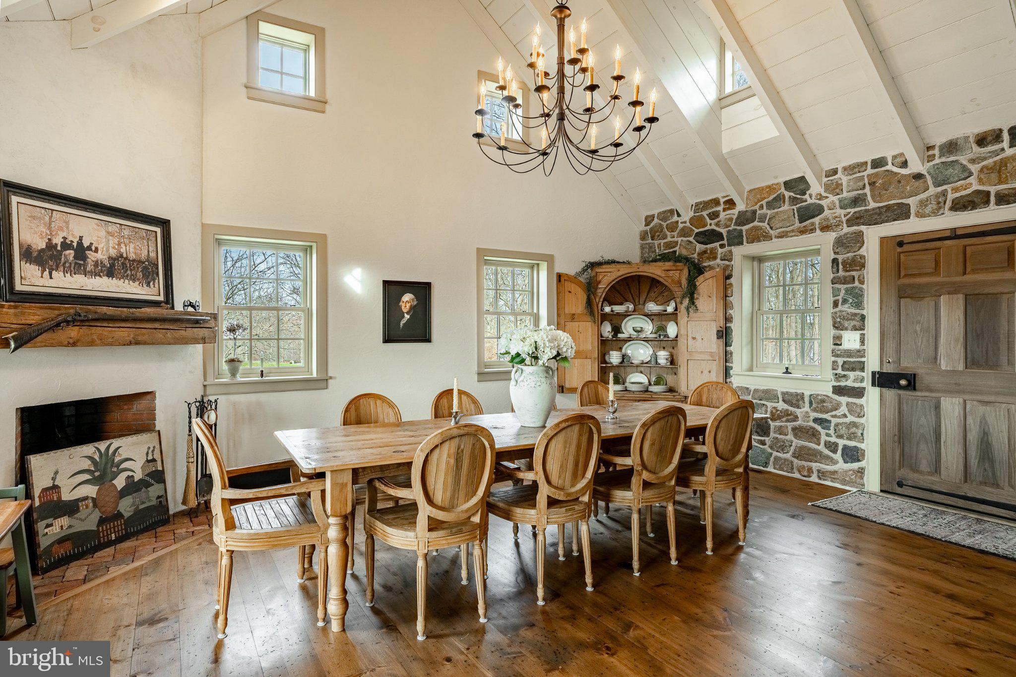 OLDEBULLTOWNVILLAGE - Residential