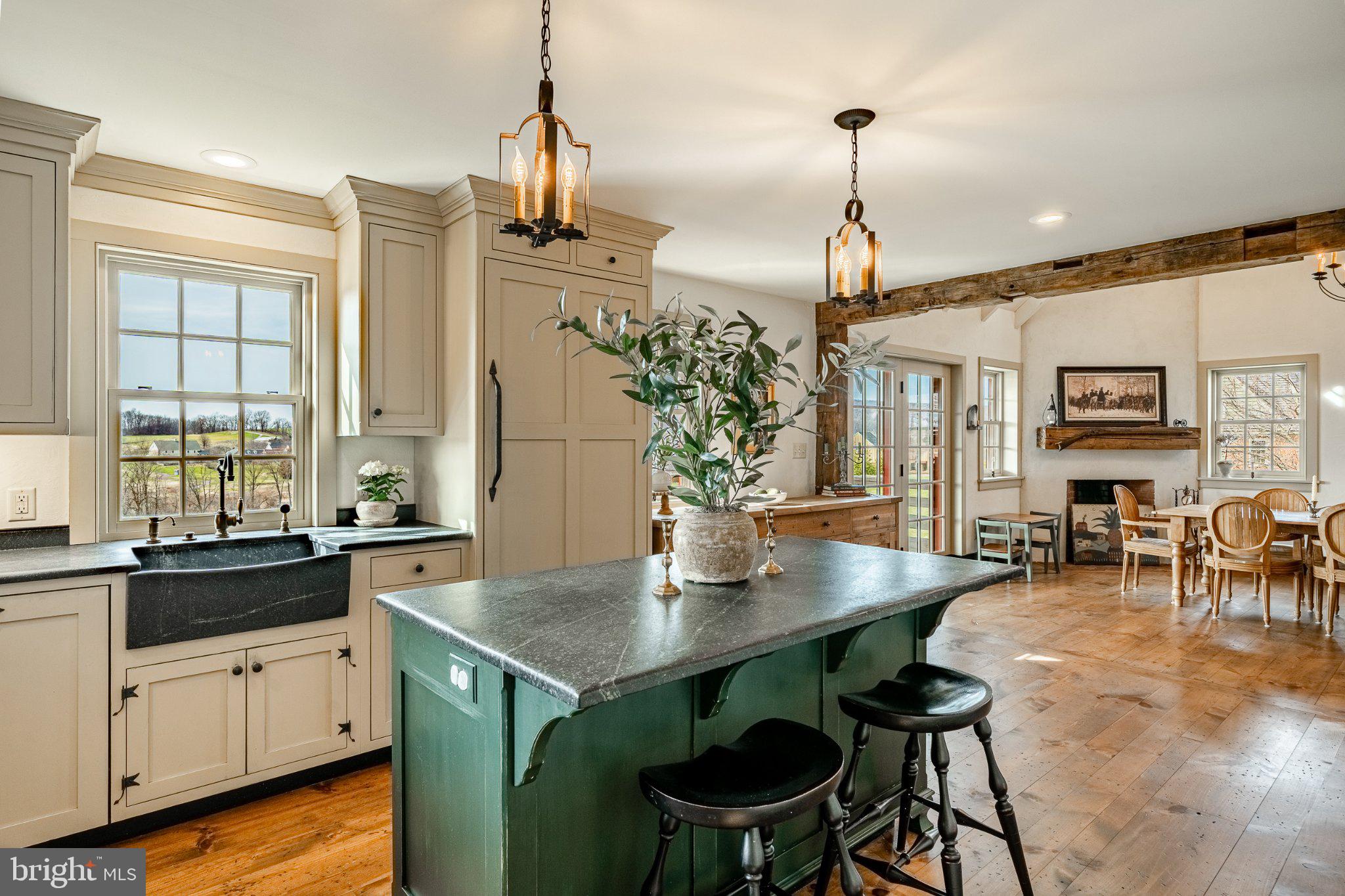 OLDEBULLTOWNVILLAGE - Residential