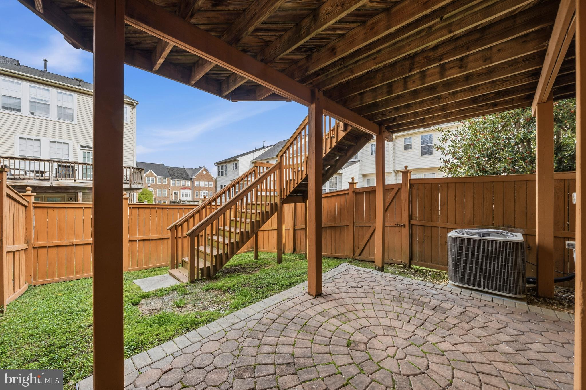 WOODVIEW VILLAGE WEST - Residential