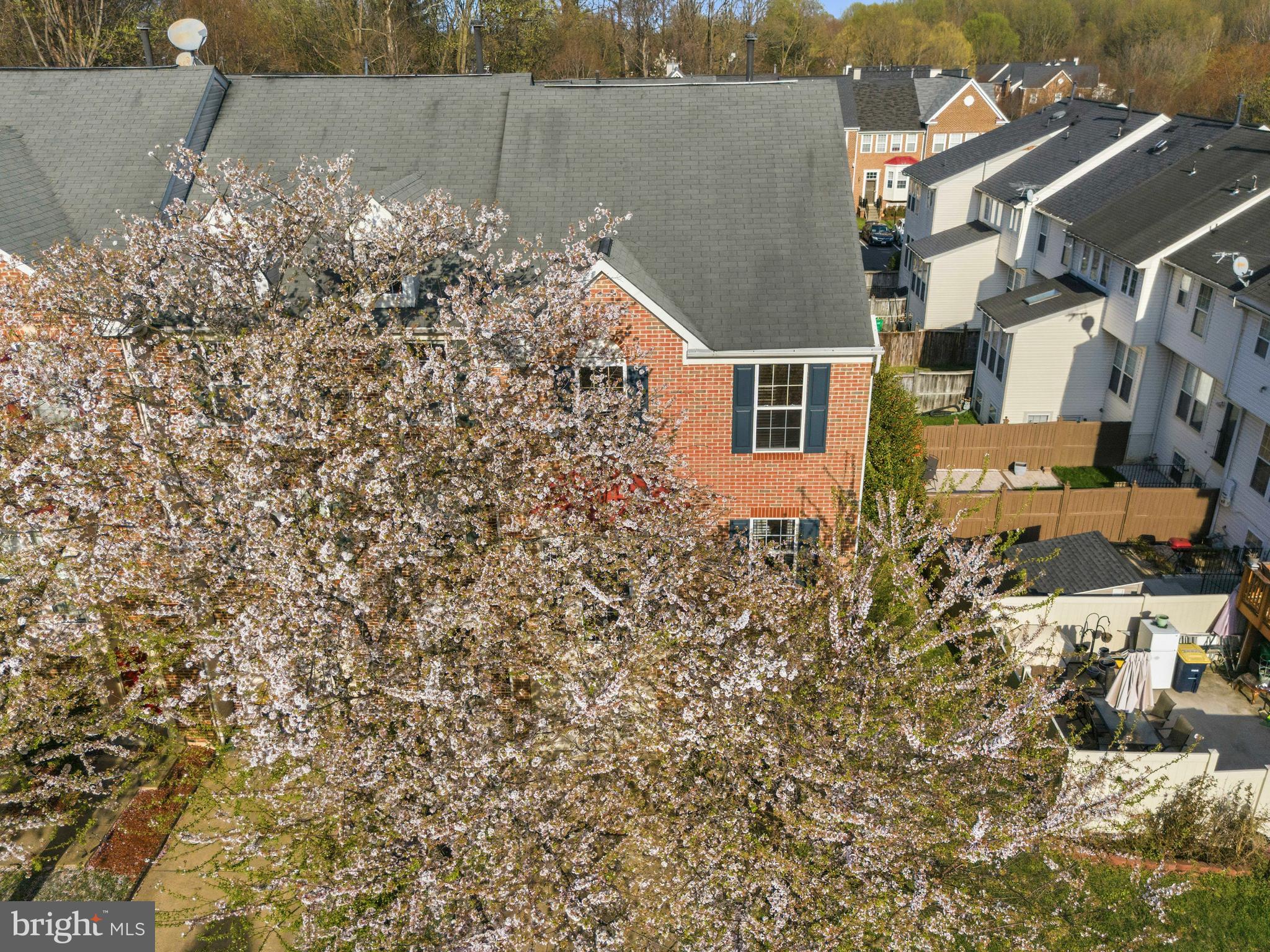 WOODVIEW VILLAGE WEST - Residential