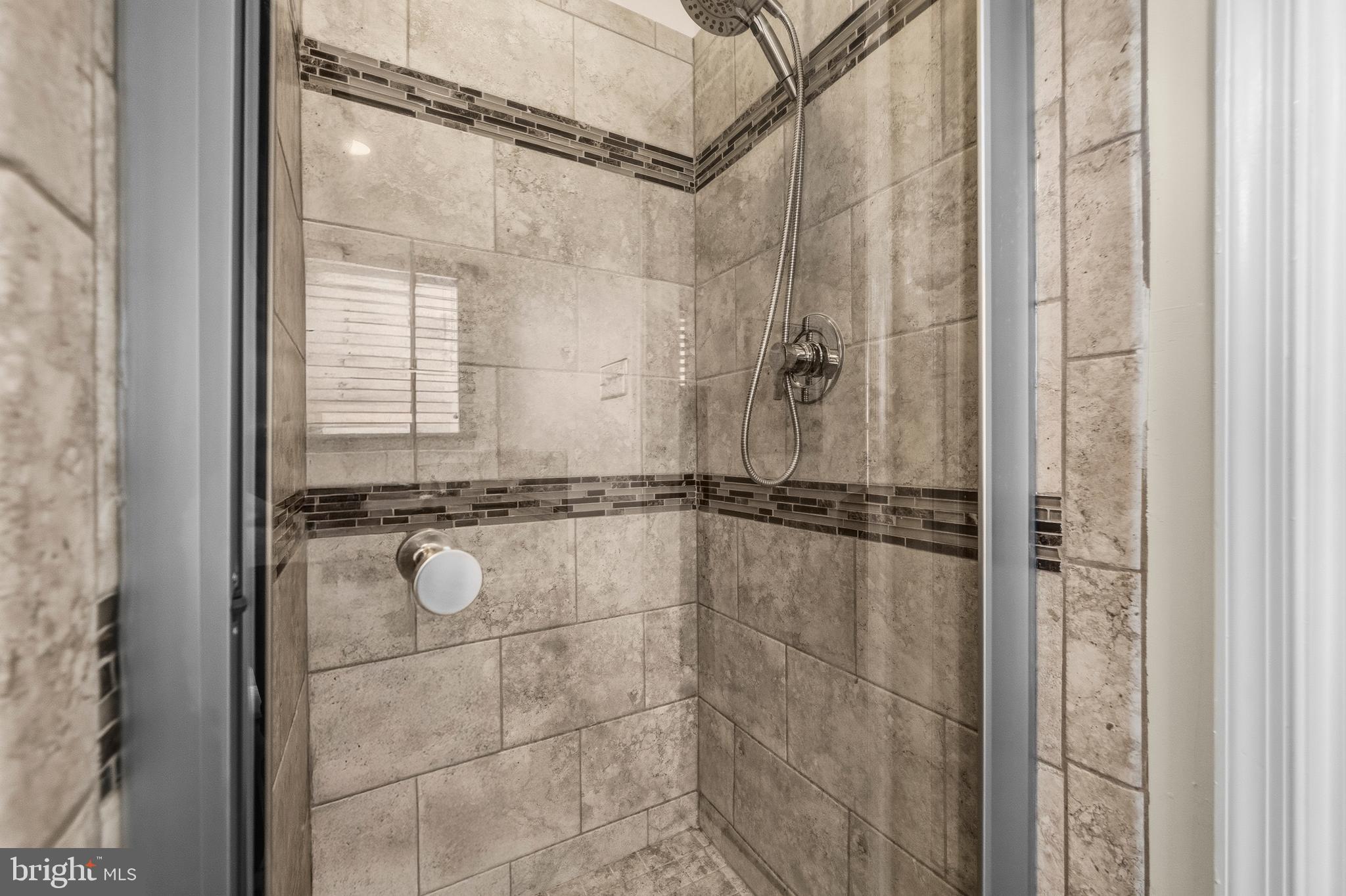 WOODVIEW VILLAGE WEST - Residential