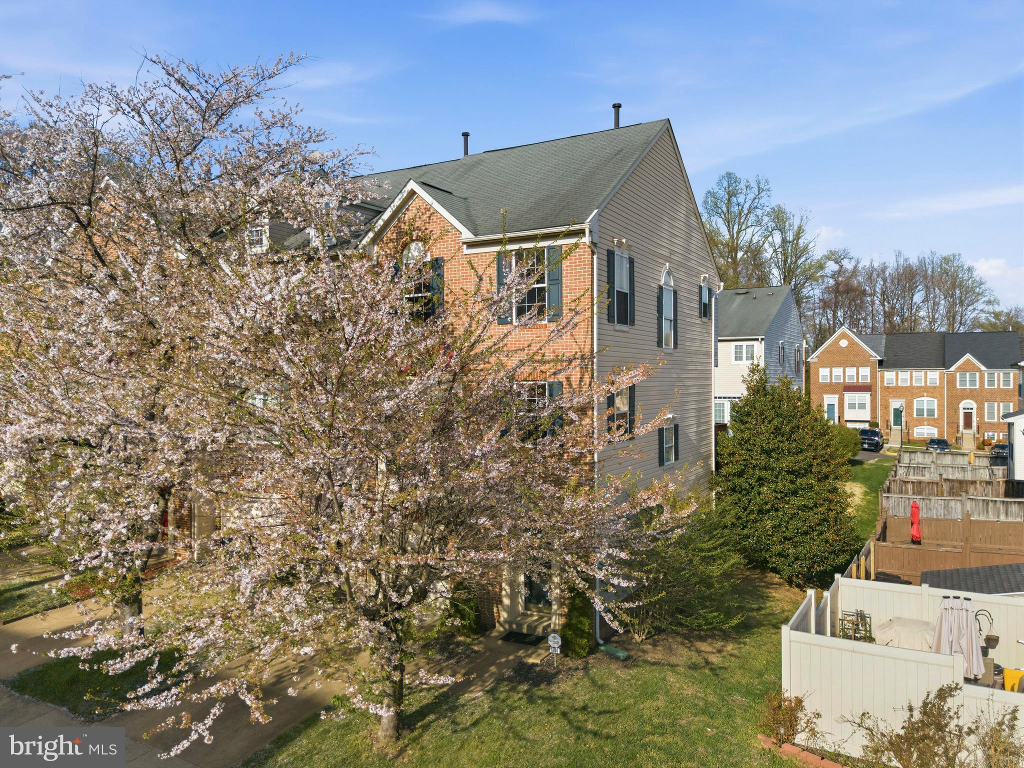 WOODVIEW VILLAGE WEST - Residential