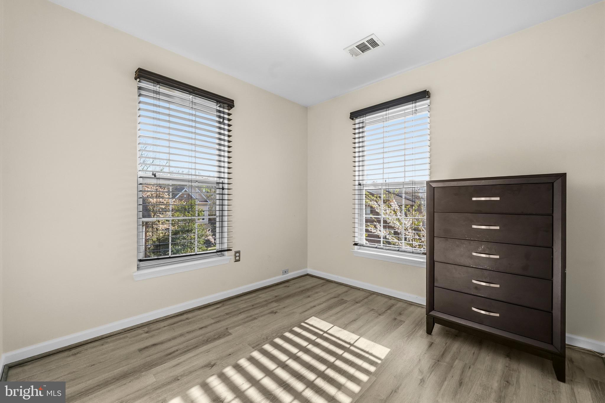 WOODVIEW VILLAGE WEST - Residential