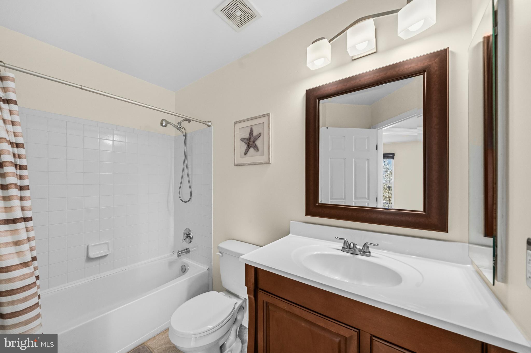 WOODVIEW VILLAGE WEST - Residential