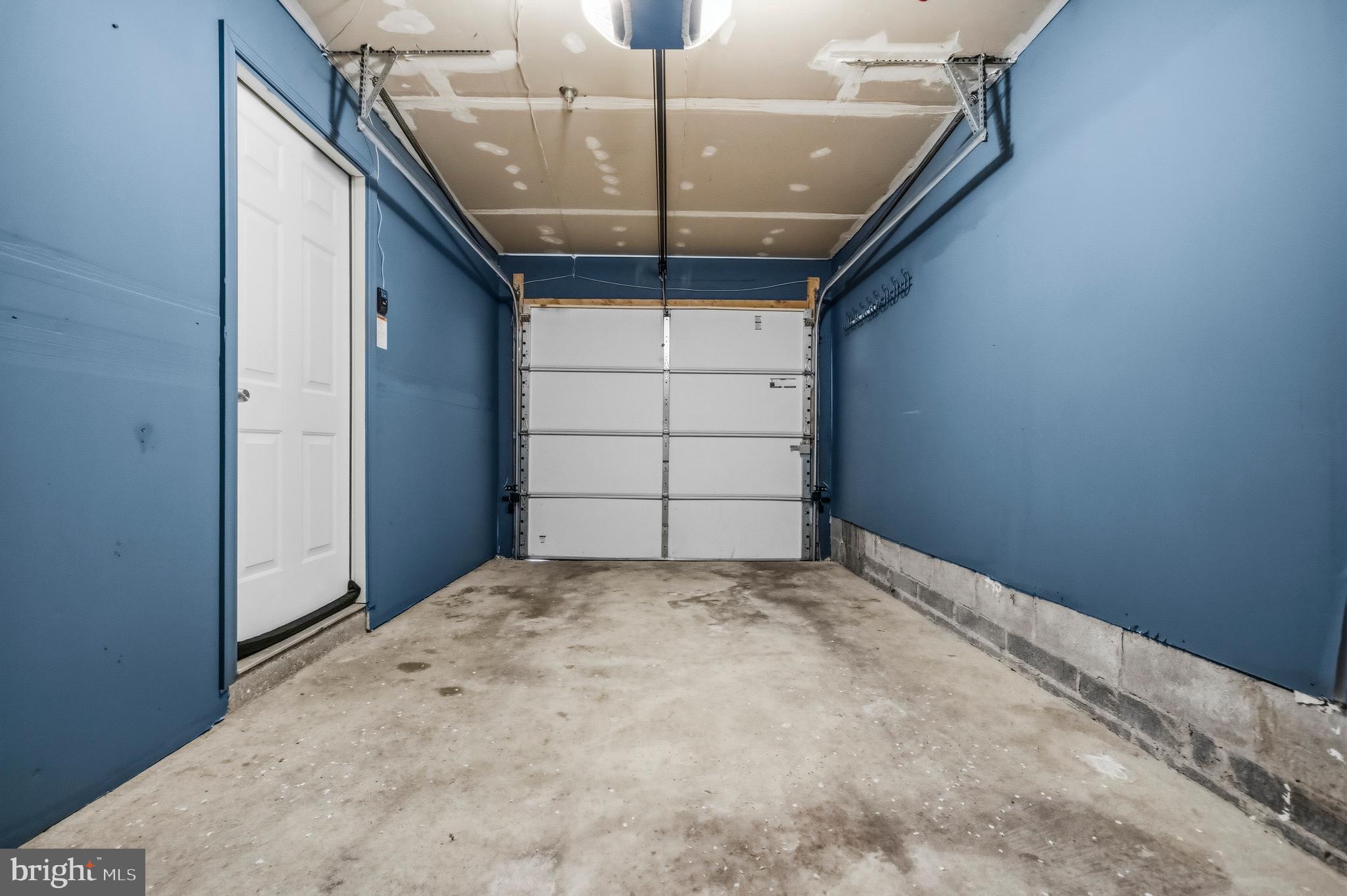 WOODVIEW VILLAGE WEST - Residential