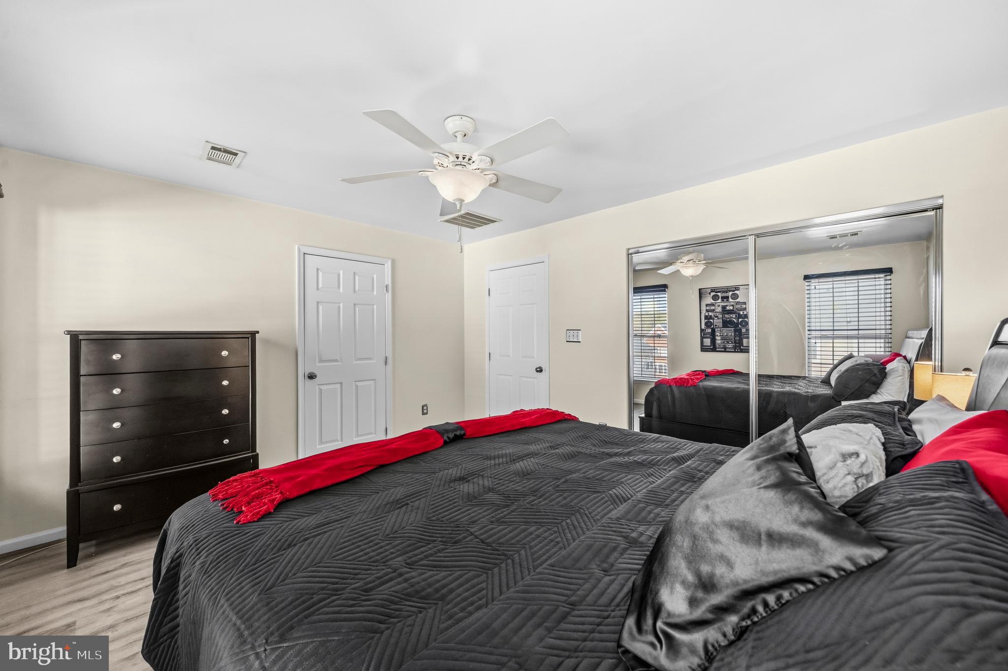 WOODVIEW VILLAGE WEST - Residential