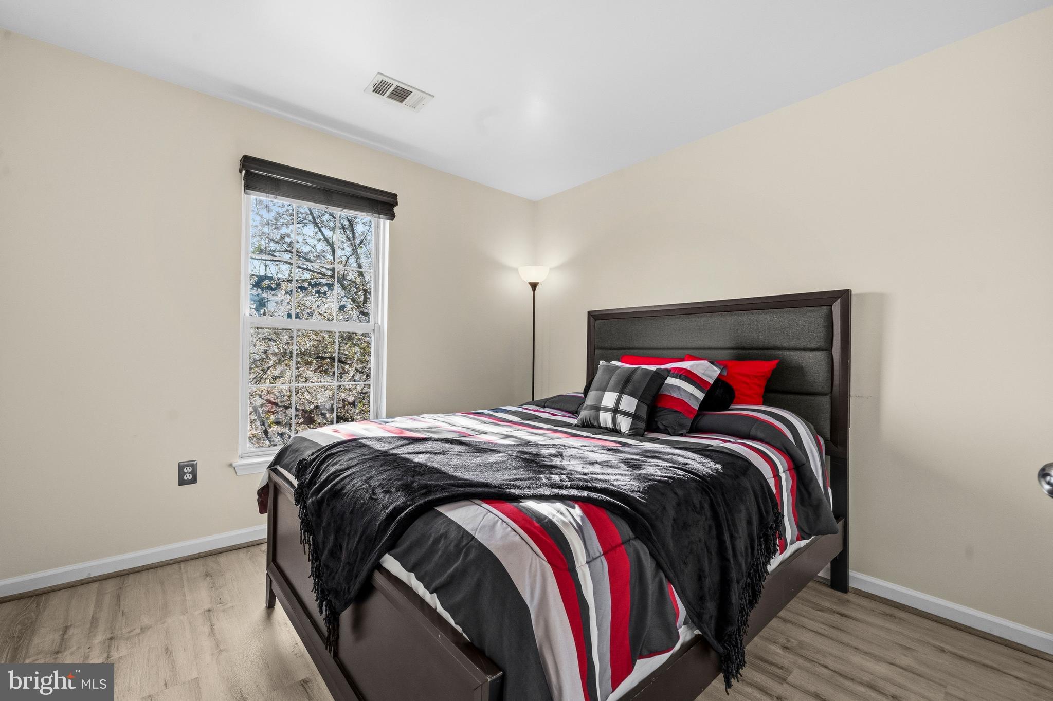 WOODVIEW VILLAGE WEST - Residential