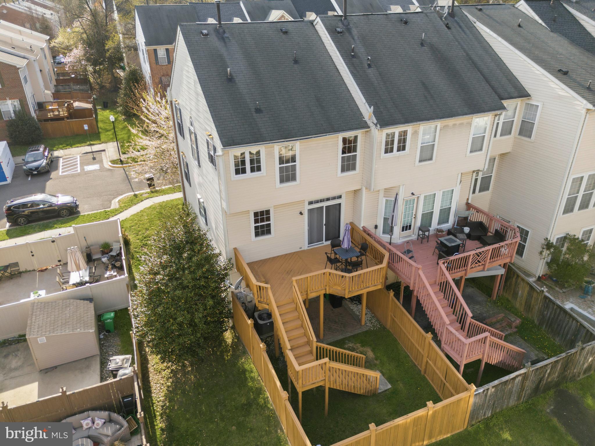 WOODVIEW VILLAGE WEST - Residential