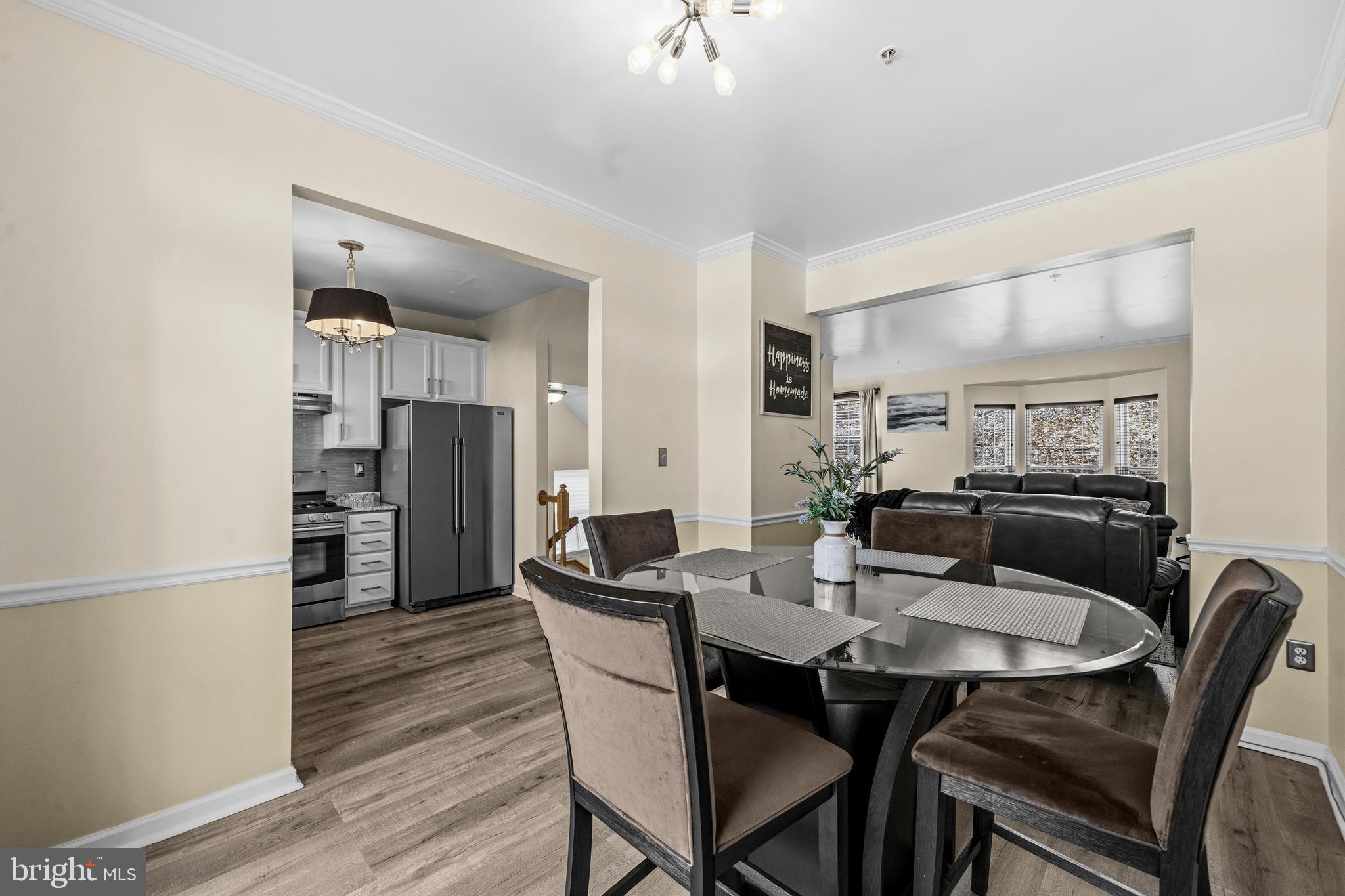 WOODVIEW VILLAGE WEST - Residential