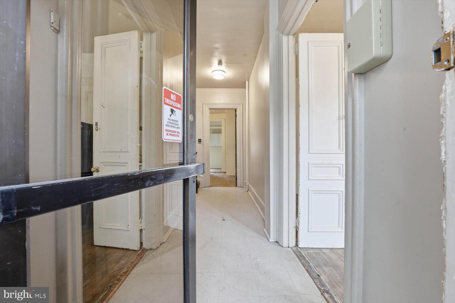 233 W CHESTNUT STREET