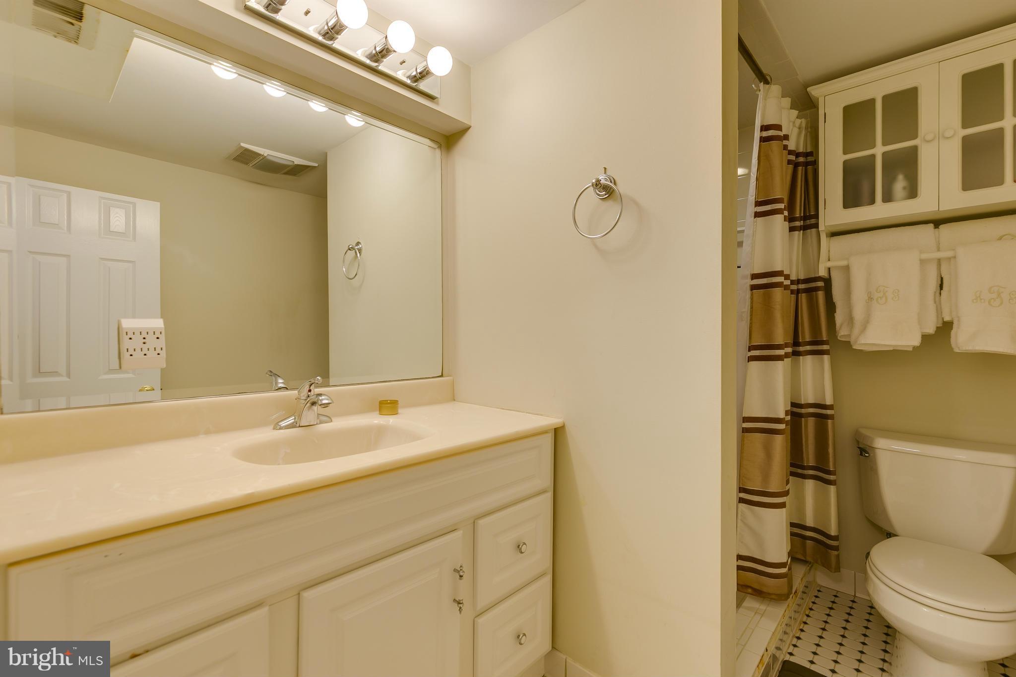 RIVER TERRACE - Residential