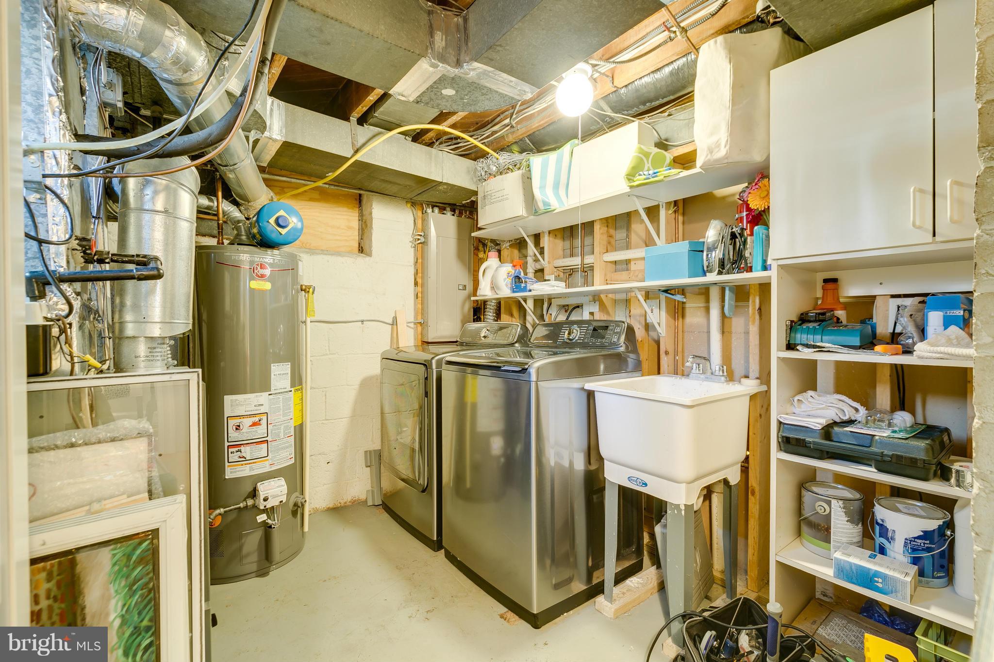 RIVER TERRACE - Residential