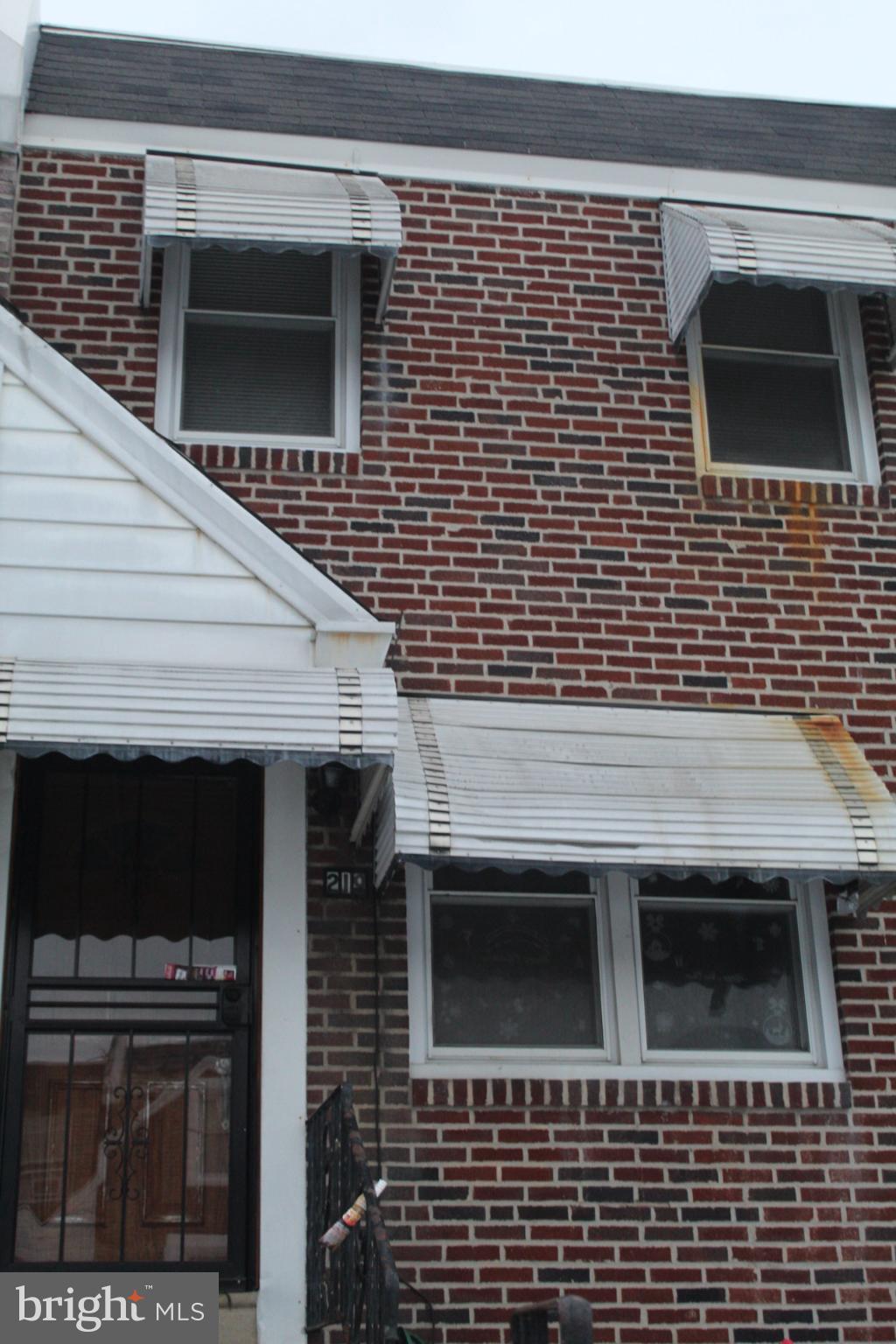 LAWNDALE - Residential