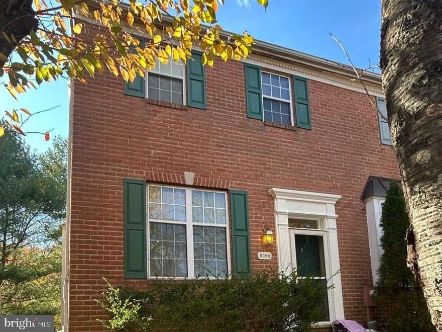 Beautiful End-Unit Townhome in Columbia!
This spacious 3-bedroom, 3.5-bath end-unit offers comfort and updates throughout, including fresh paint, new luxury vinyl on the main level, and new carpet upstairs and lower level. The large eat-in kitchen features a center island and sliders to a brand-new deck—perfect for relaxing or entertaining. The primary suite includes a soaking tub and separate shower. The walkout basement adds even more living space with a den, family room with fireplace, full bath, and access to the backyard. Conveniently located off Snowden River Parkway and Route 100, close to shopping, dining, and major commuter routes.
Requirements: 650+ credit score, no pets, no smoking.