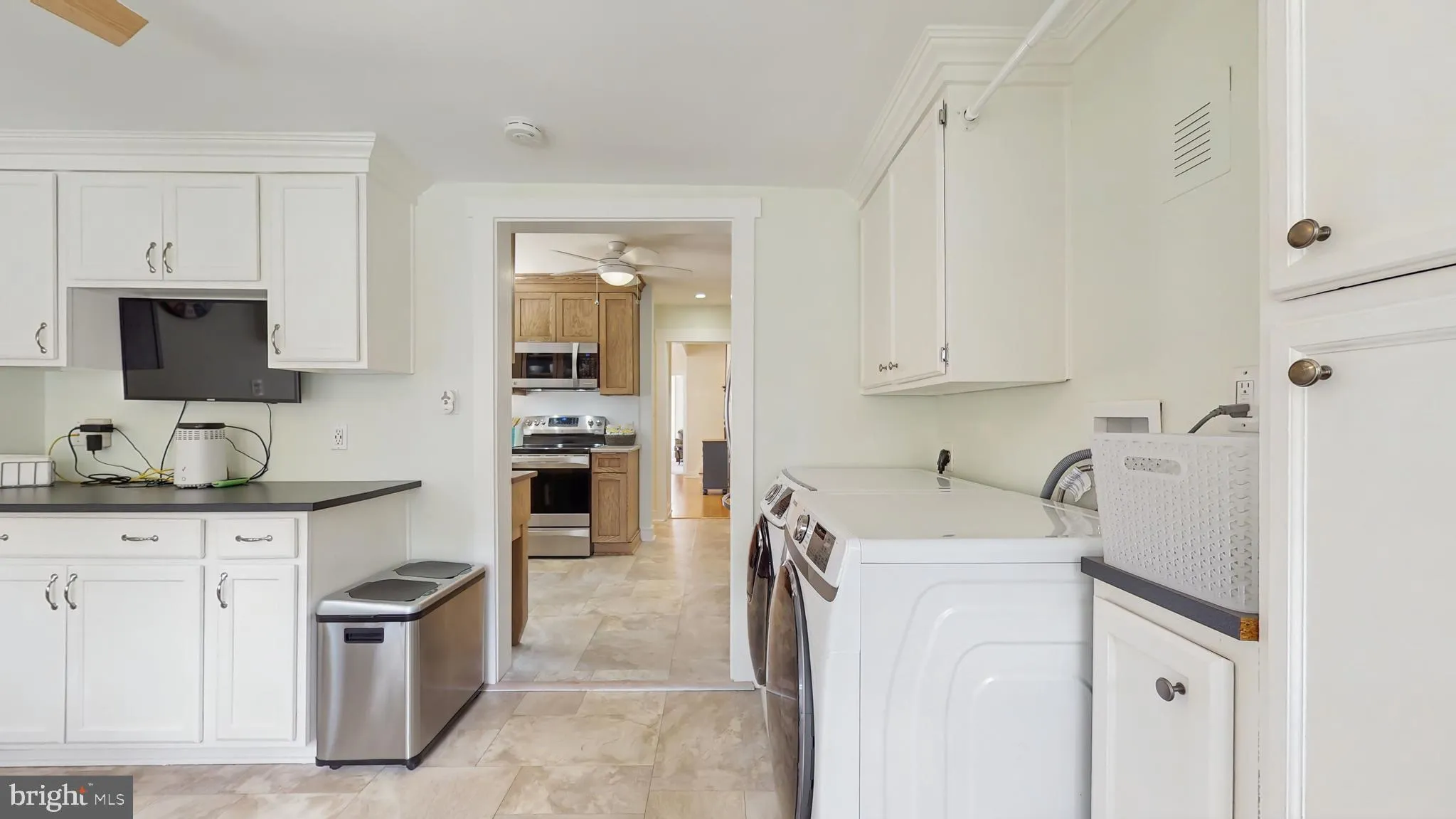 Hightstown, New Jersey 08520, United States, 4 Bedrooms Bedrooms, ,3 BathroomsBathrooms,Residential,Coming Soon,111609