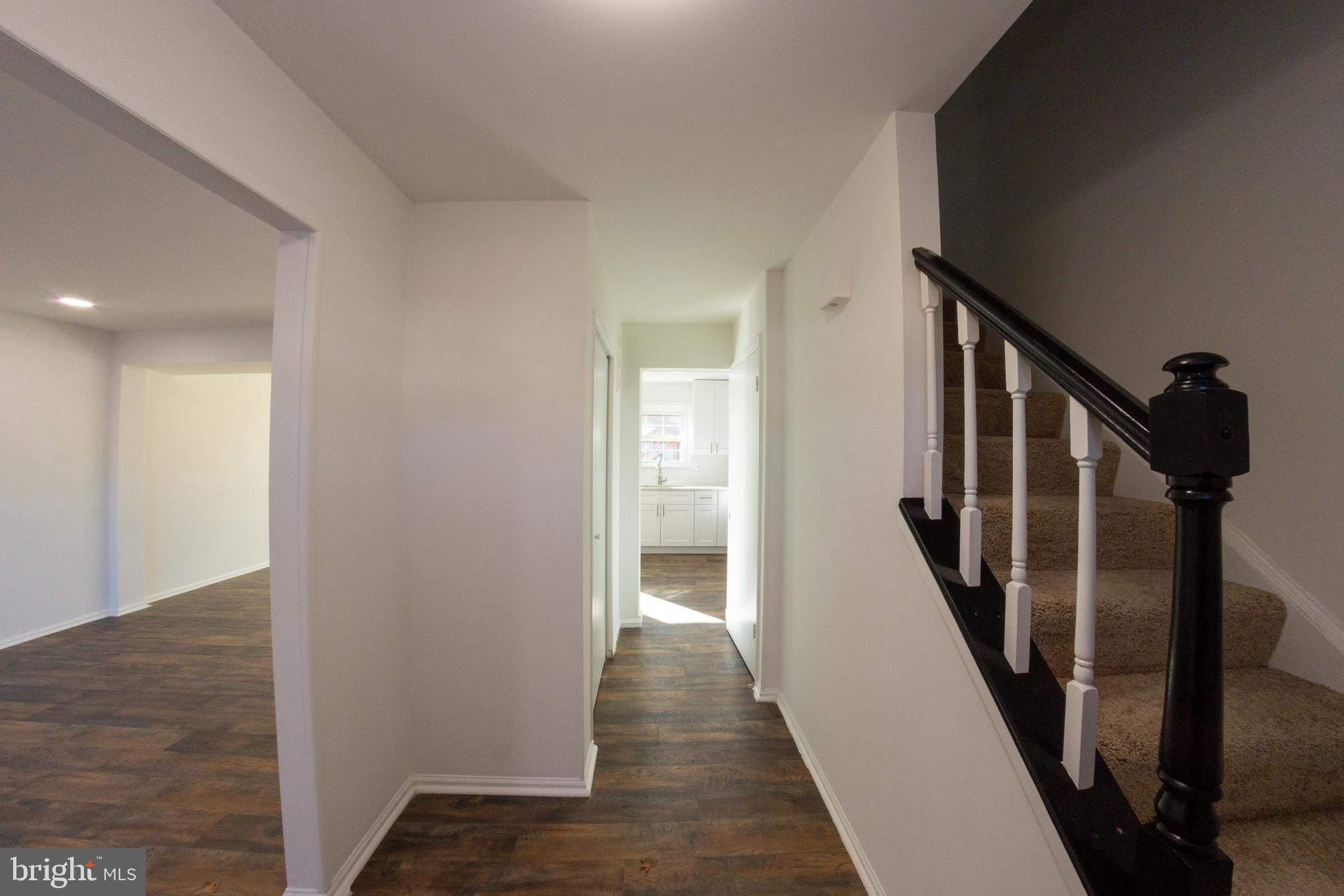 CHURCHILL TOWN - Residential Lease