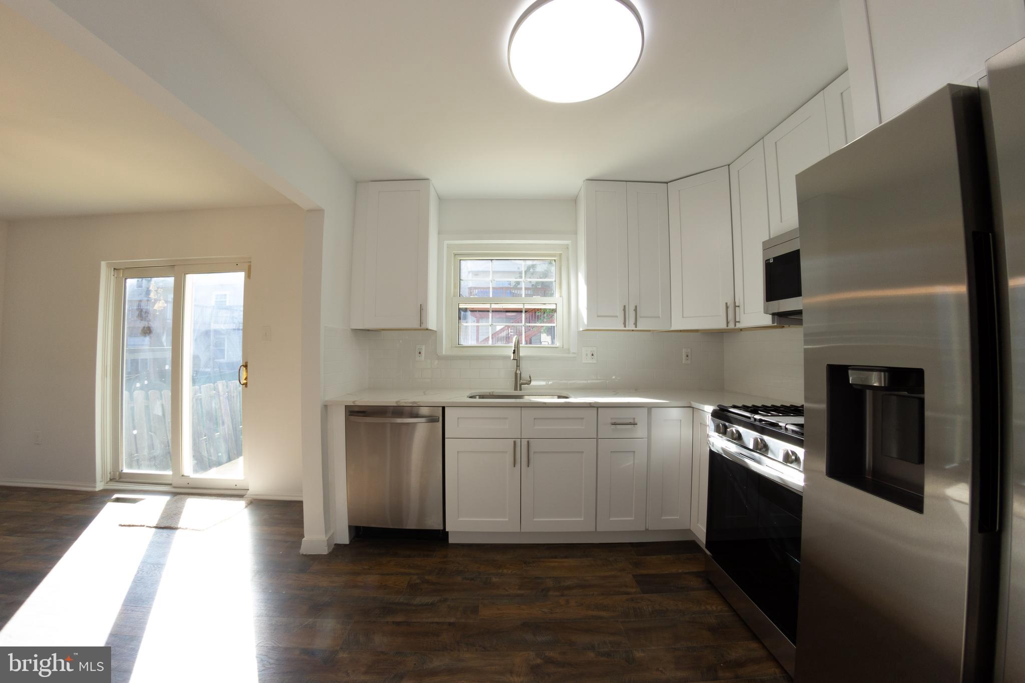 CHURCHILL TOWN - Residential Lease