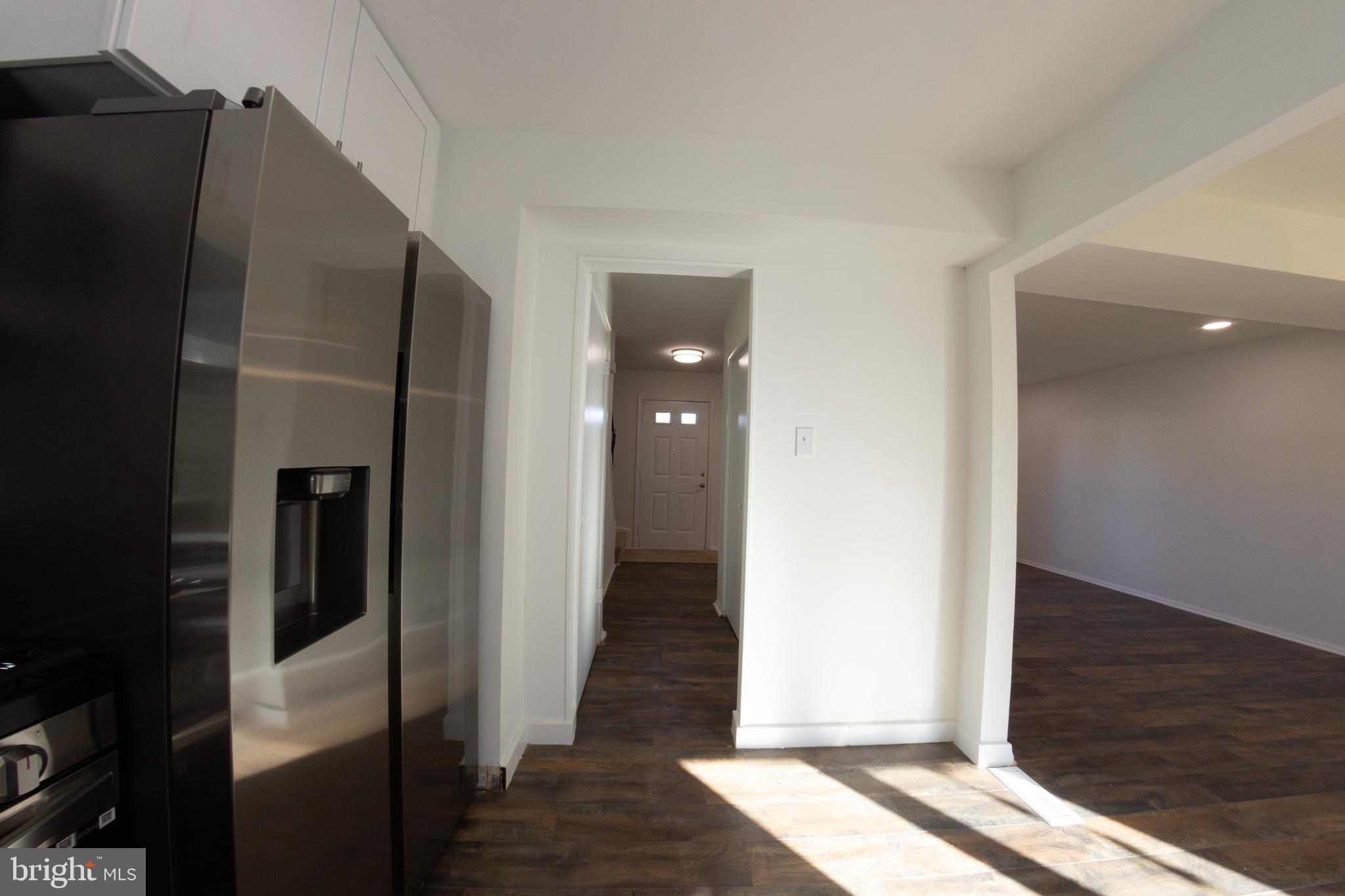 CHURCHILL TOWN - Residential Lease