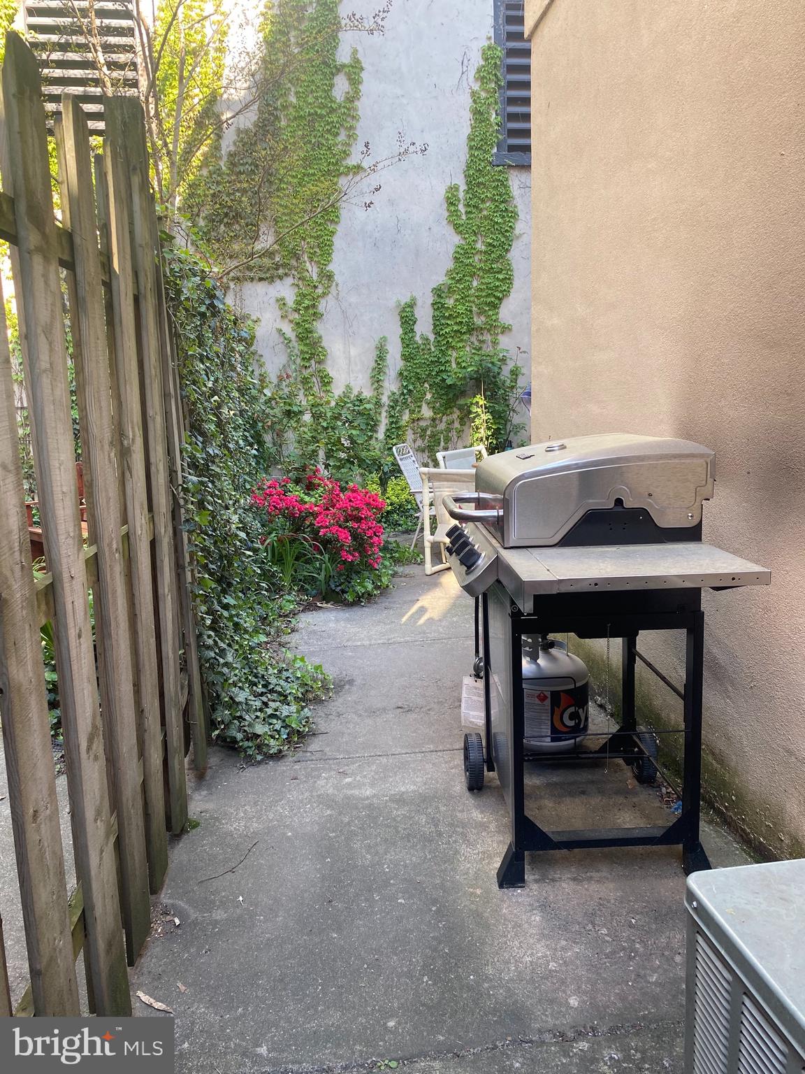 WASHINGTON SQ WEST - Residential Lease