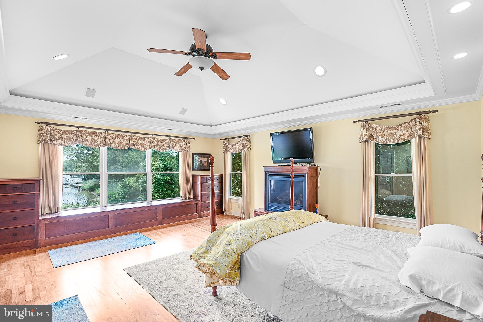 WOODLAND FARMS - Residential