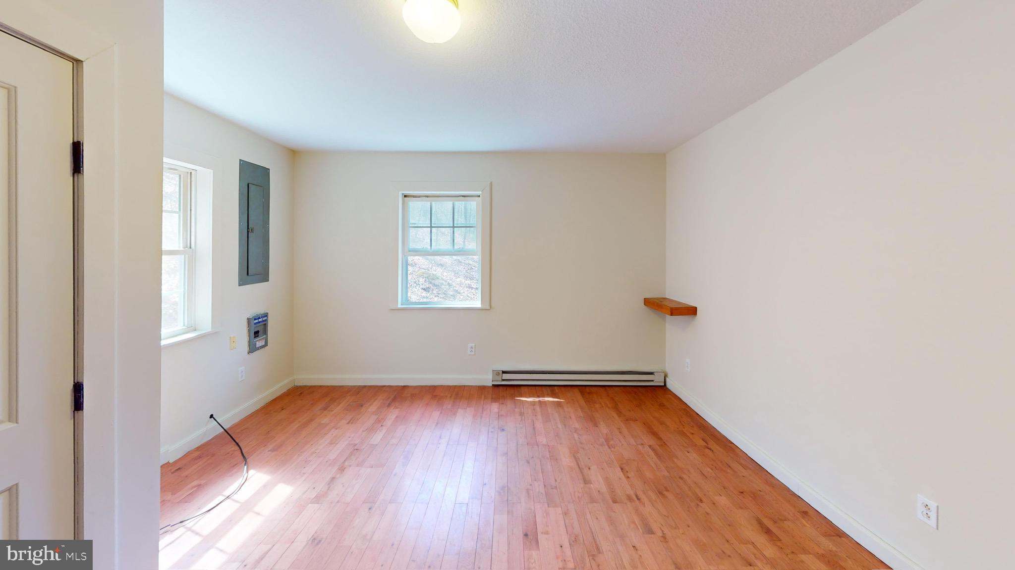 HIGH KNOB/OLD FIELDS - Residential