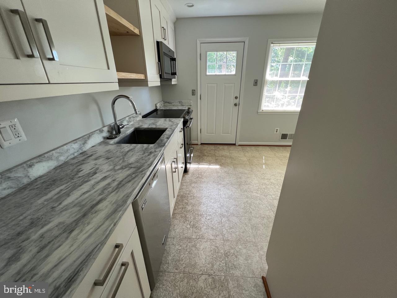 MASS AVE FOREST - Residential Lease