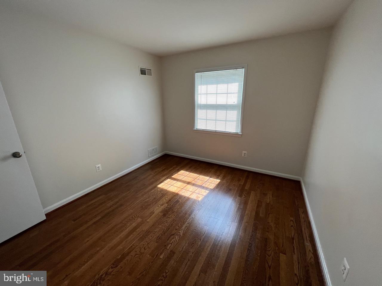 MASS AVE FOREST - Residential Lease