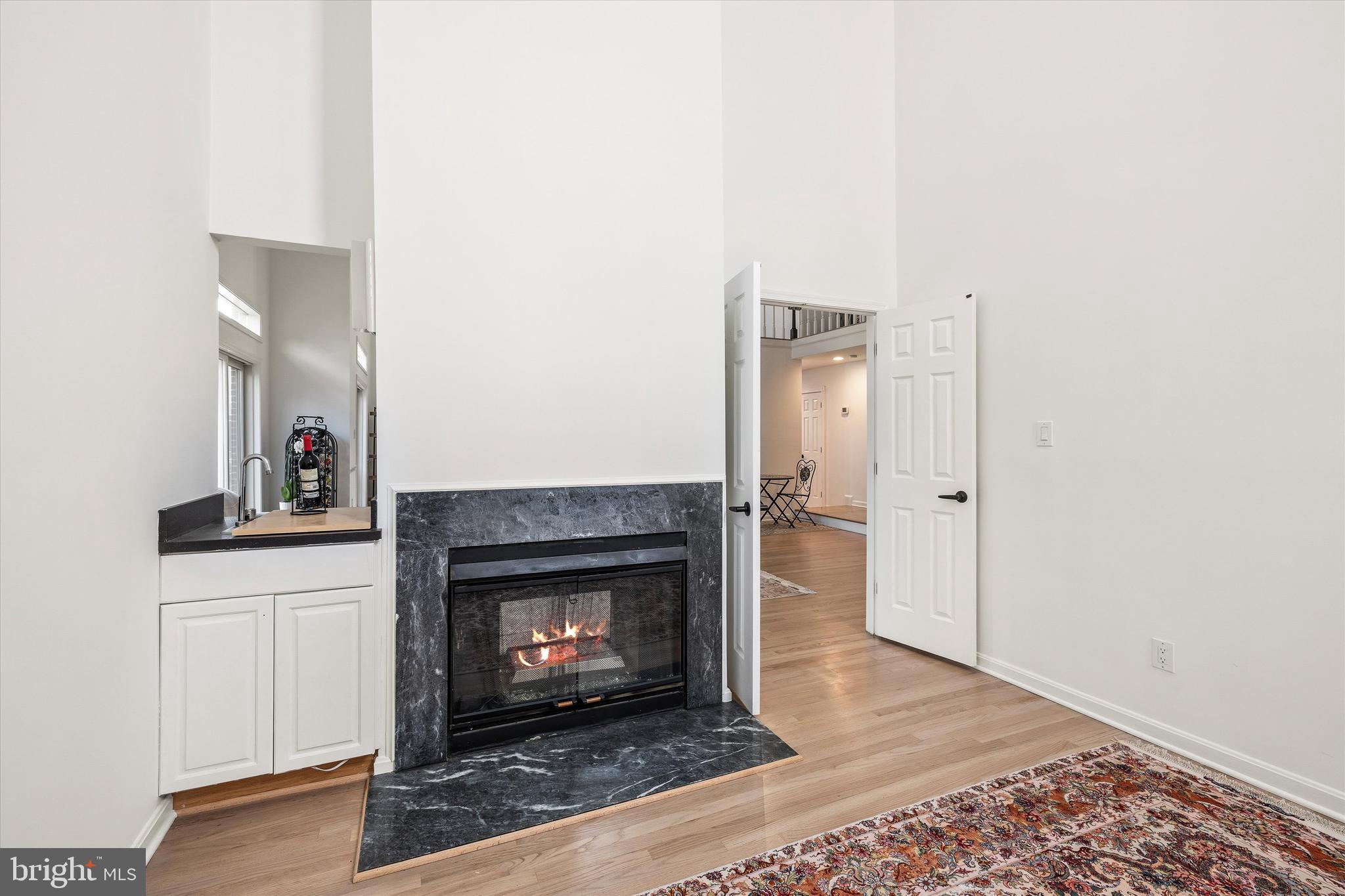 WALNUT HILL - Residential