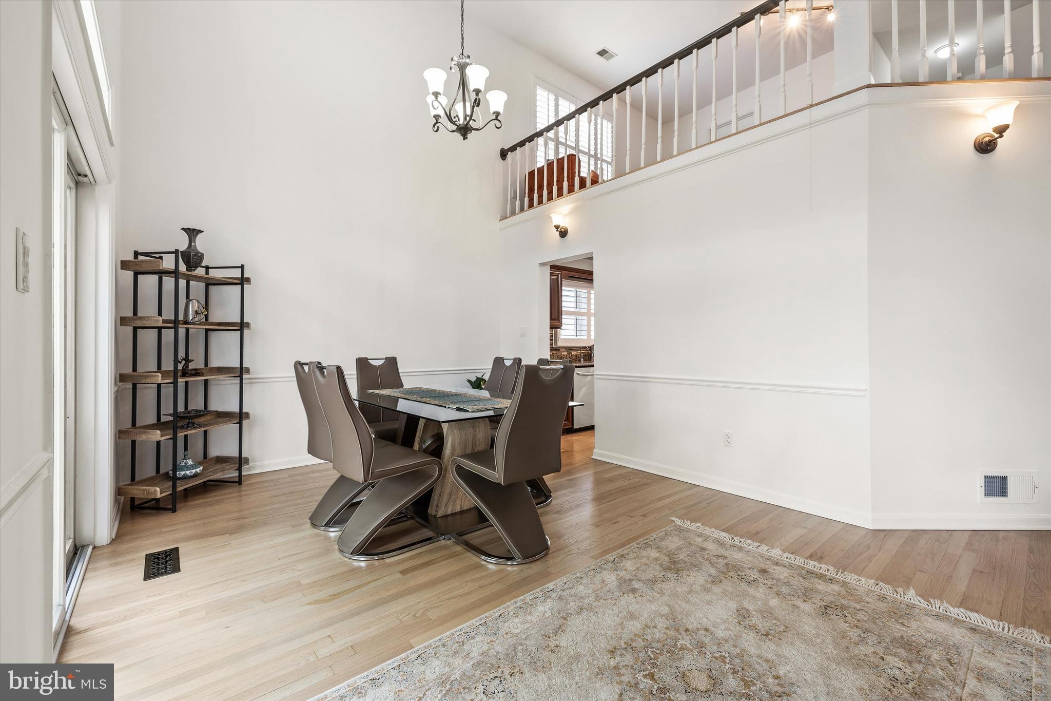 WALNUT HILL - Residential