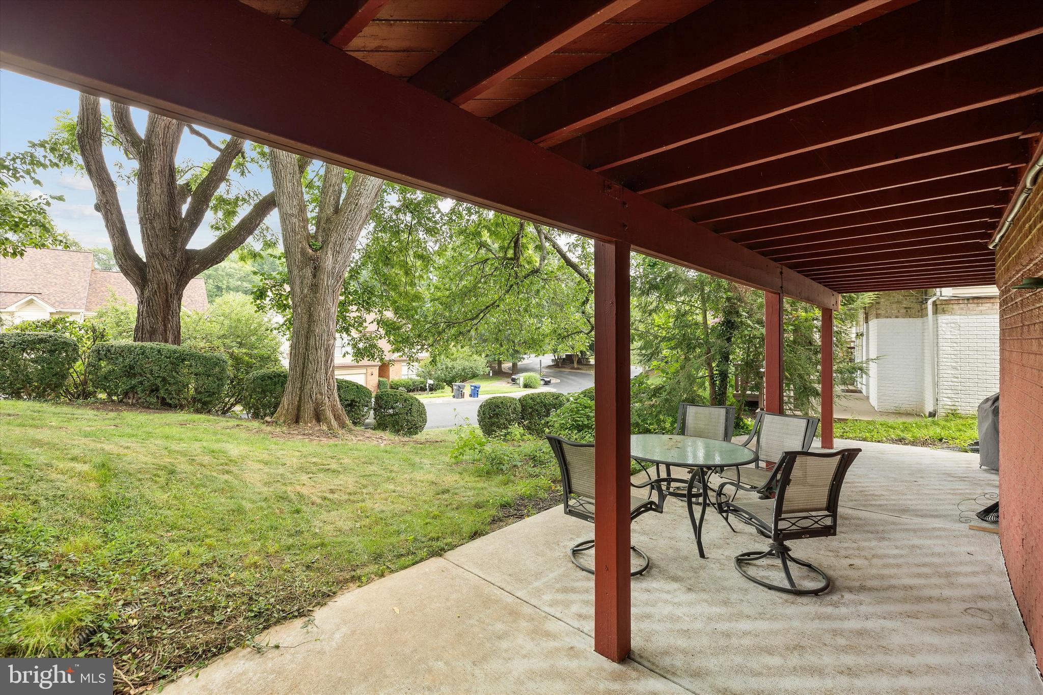 WALNUT HILL - Residential