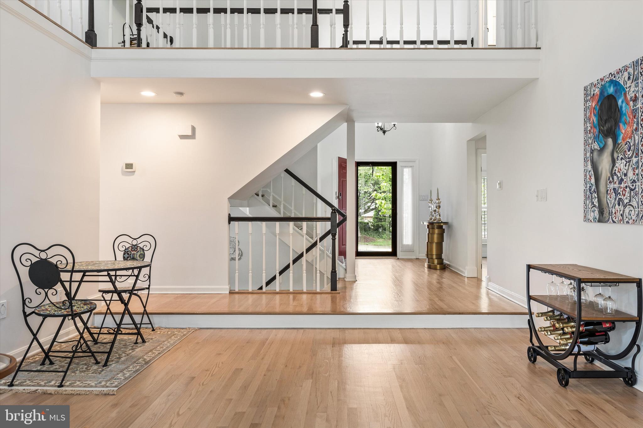 WALNUT HILL - Residential