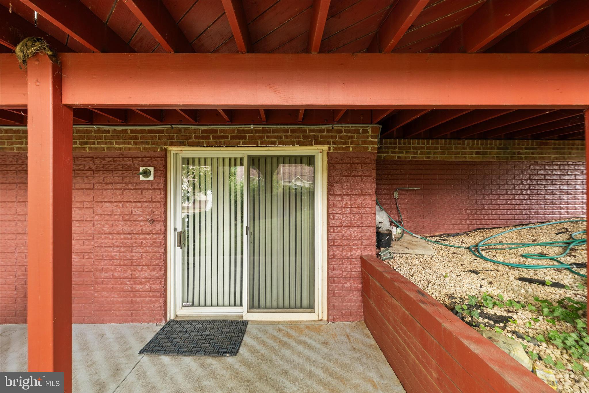 WALNUT HILL - Residential