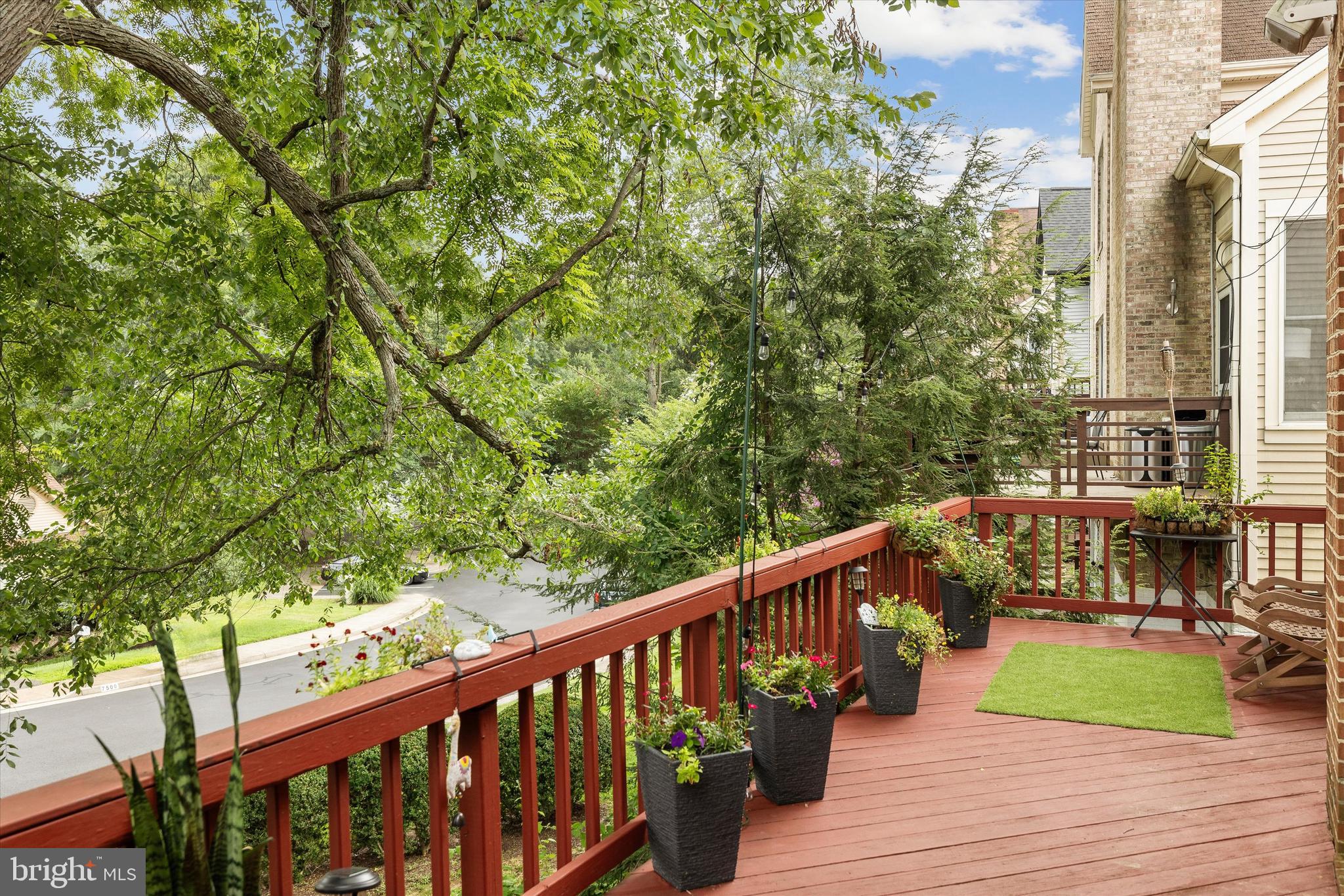 WALNUT HILL - Residential