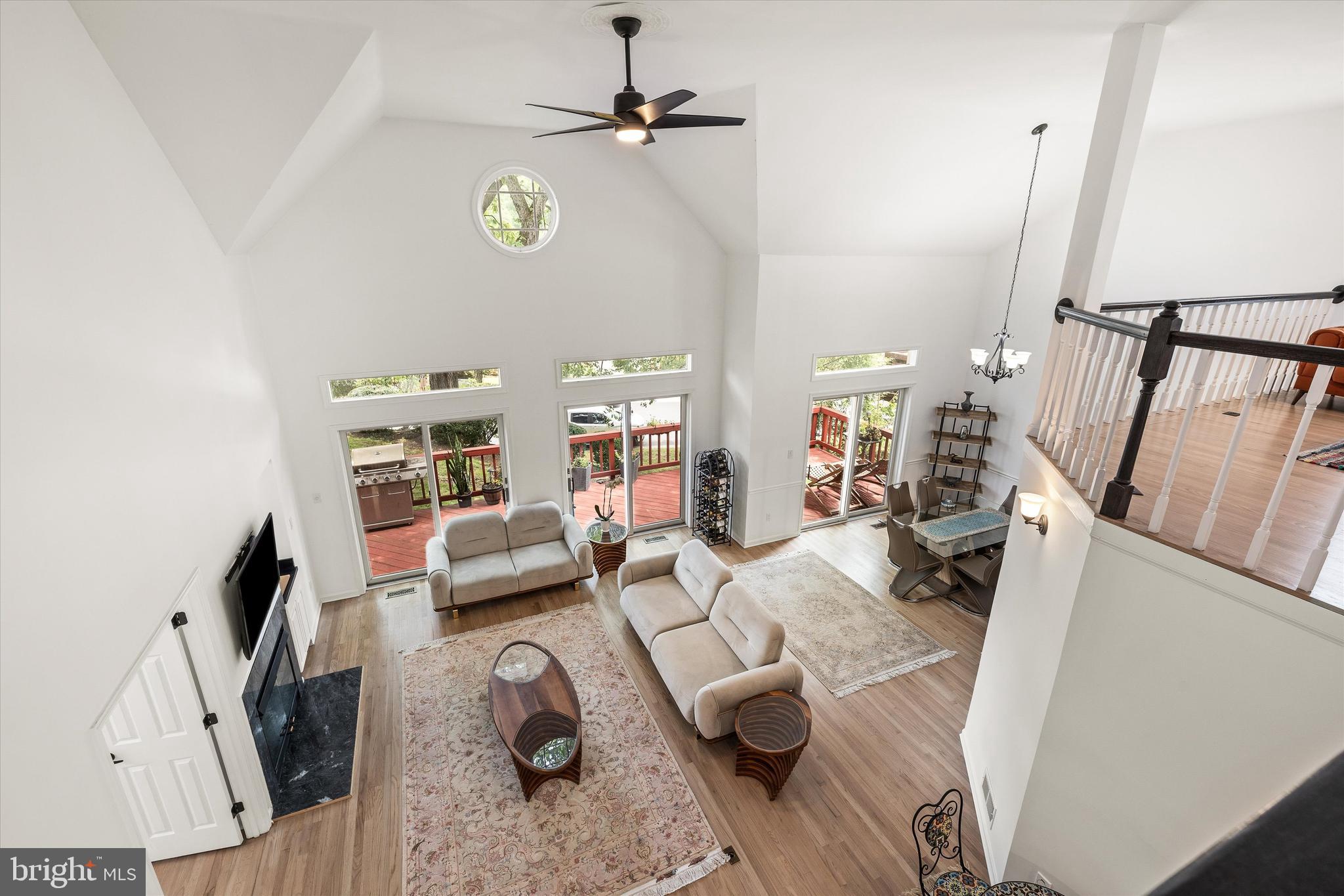 WALNUT HILL - Residential