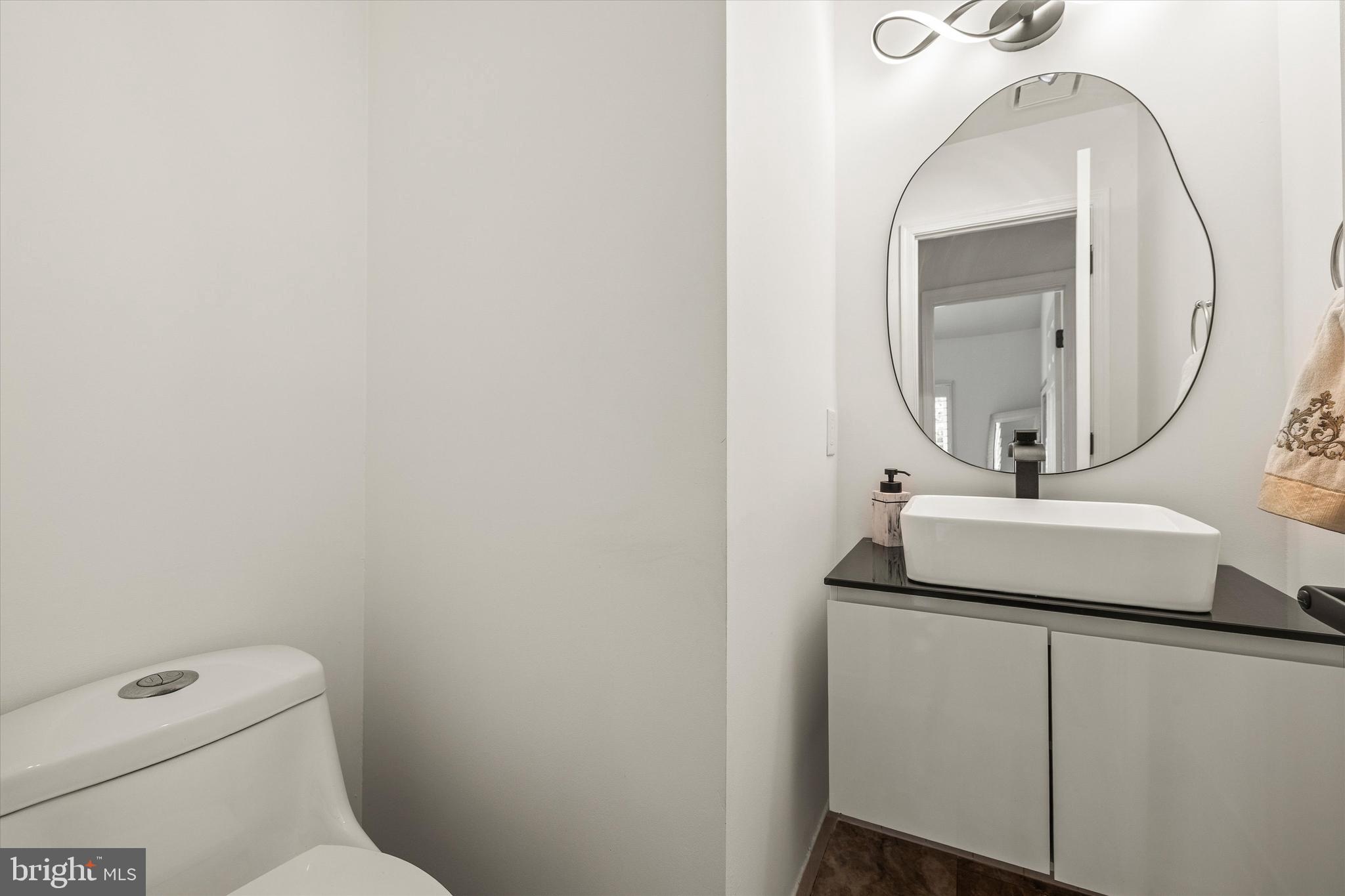 WALNUT HILL - Residential