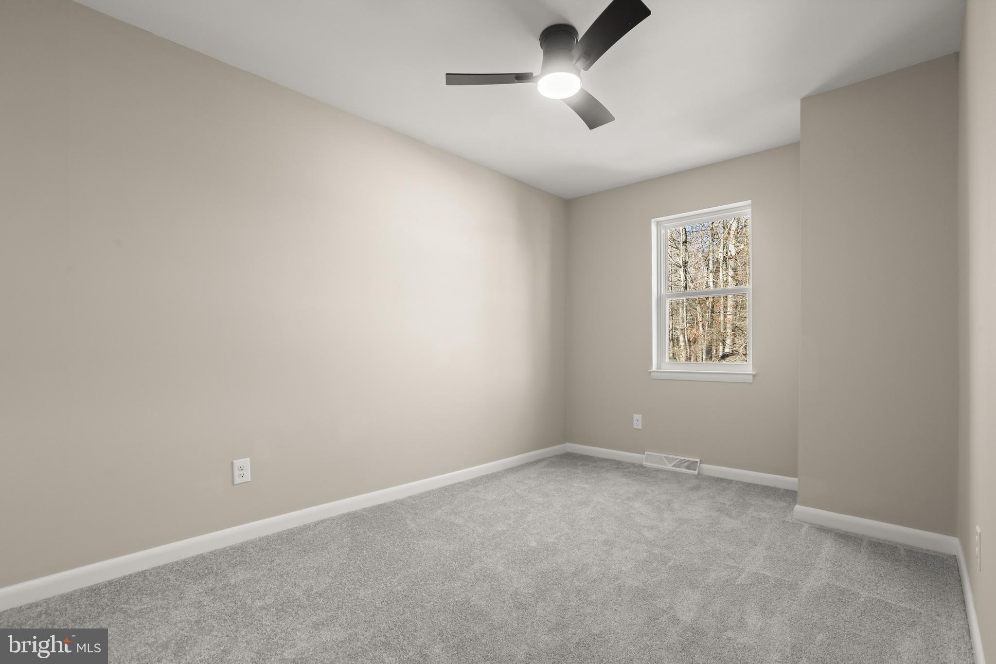 HARBOUR OAKS - Residential